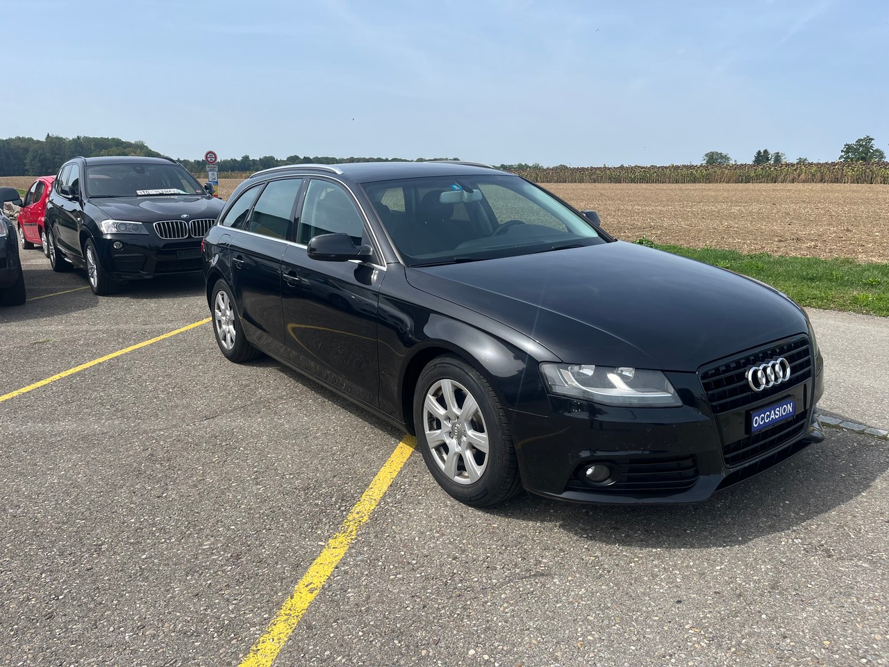 AUDI A4 Avant 2.0 TDI-image-0