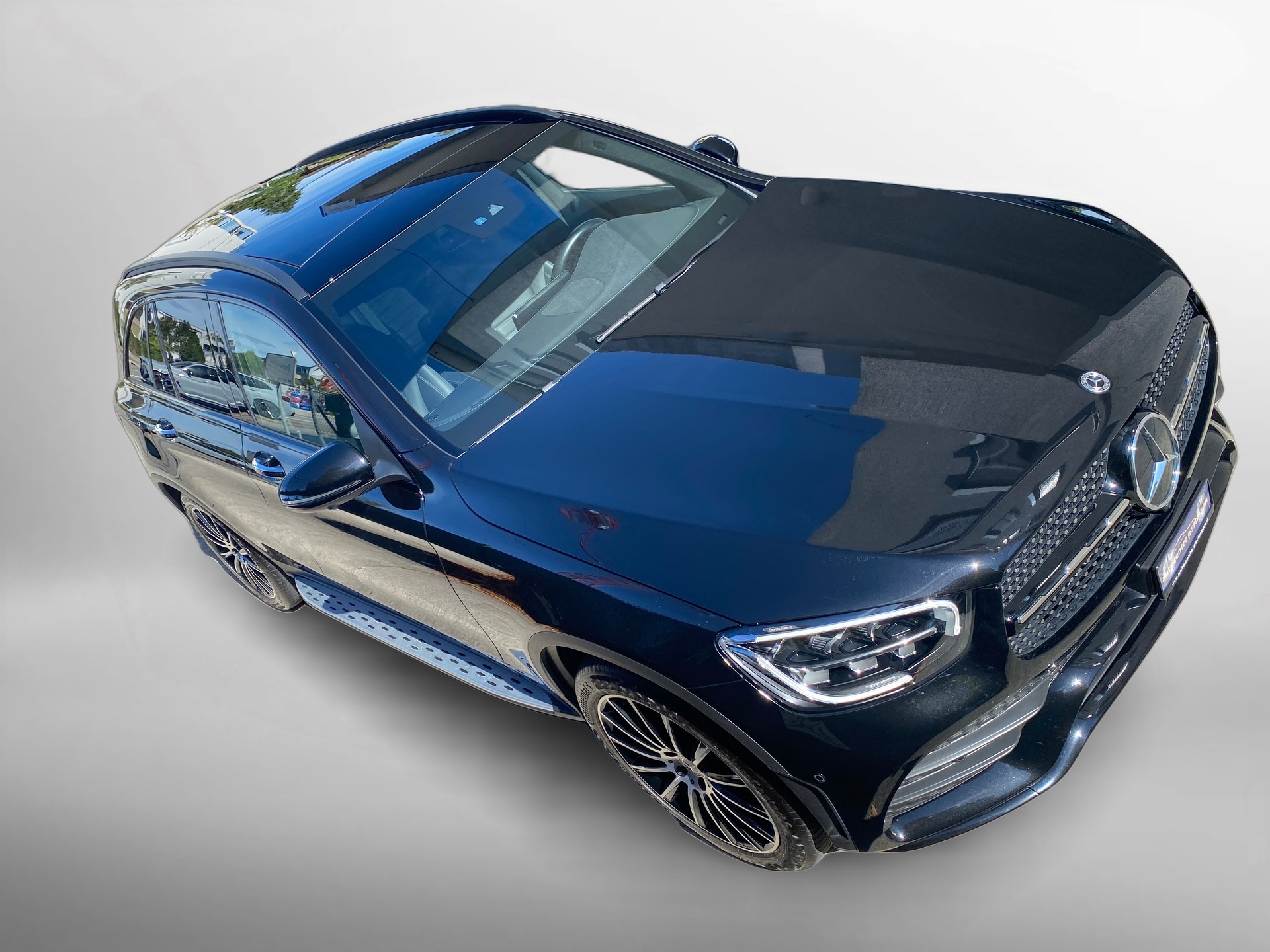 MERCEDES-BENZ GLC 300 AMG Line 4Matic 9G-Tronic-image-5