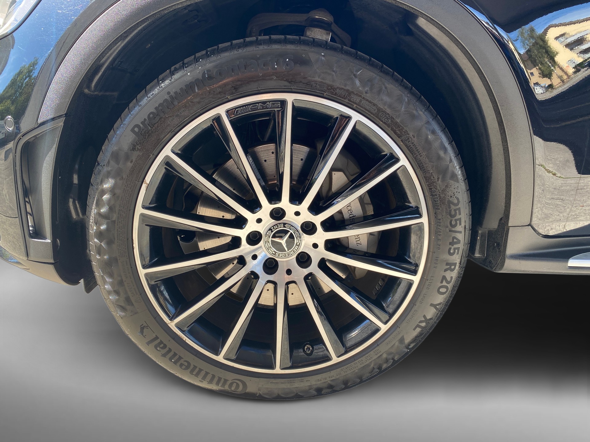 MERCEDES-BENZ GLC 300 AMG Line 4Matic 9G-Tronic-image-13