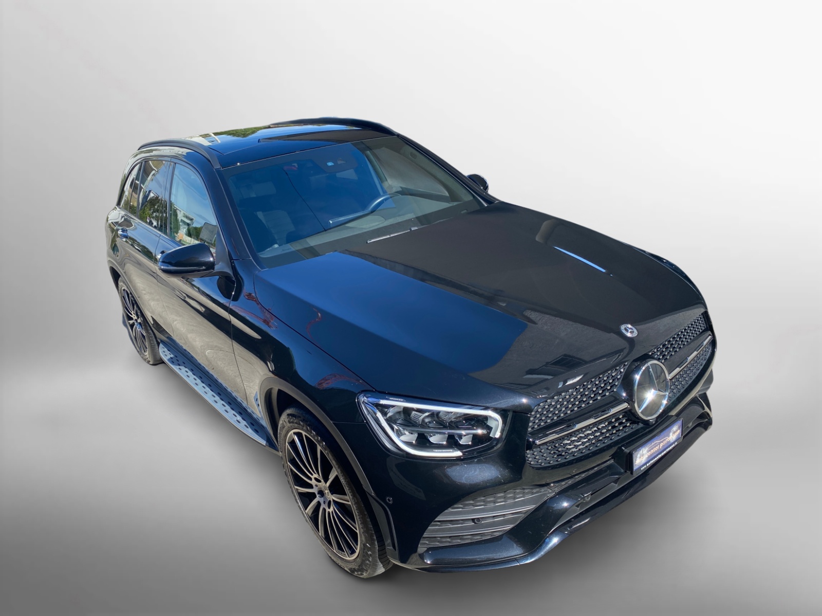 MERCEDES-BENZ GLC 300 AMG Line 4Matic 9G-Tronic-image-3