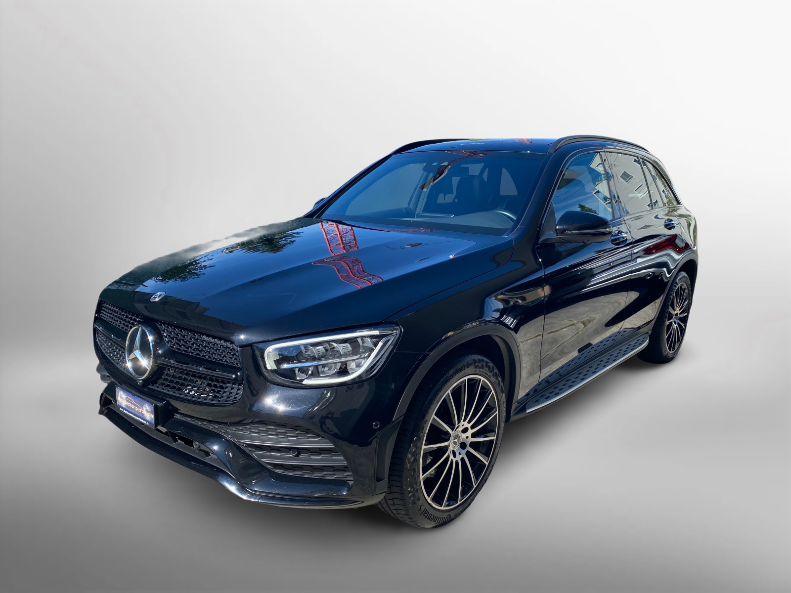 MERCEDES-BENZ GLC 300 AMG Line 4Matic 9G-Tronic-image-2