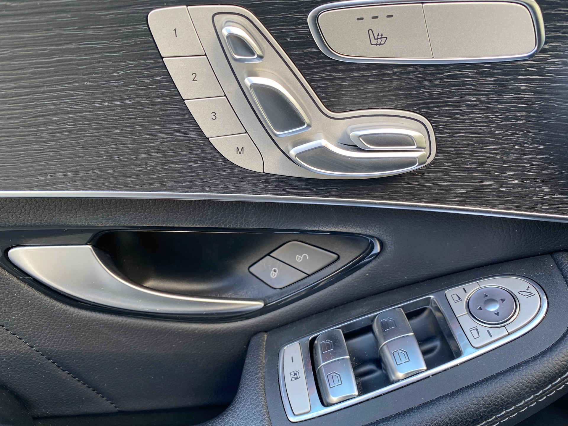 MERCEDES-BENZ GLC 300 AMG Line 4Matic 9G-Tronic-image-23