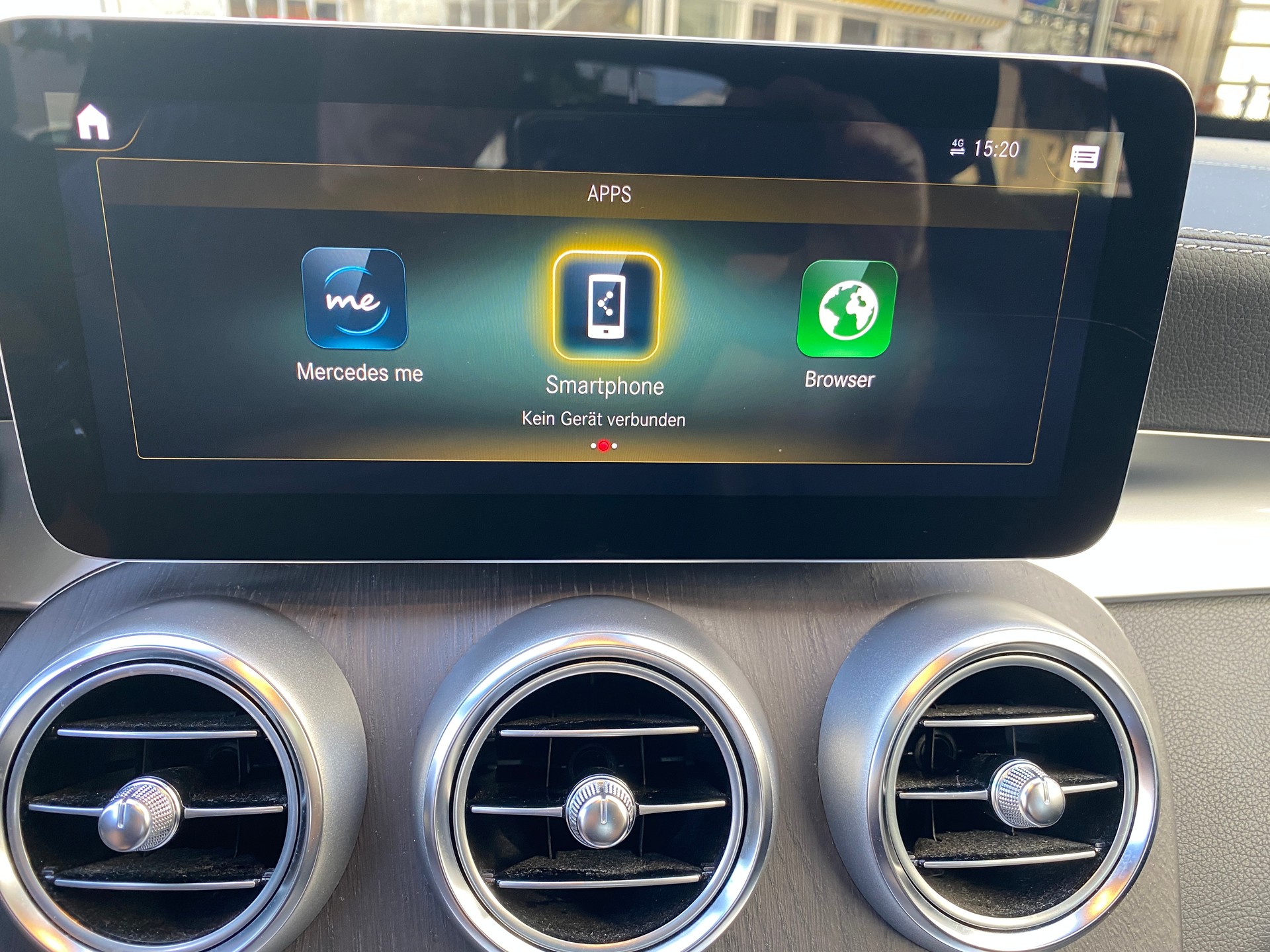MERCEDES-BENZ GLC 300 AMG Line 4Matic 9G-Tronic-image-18