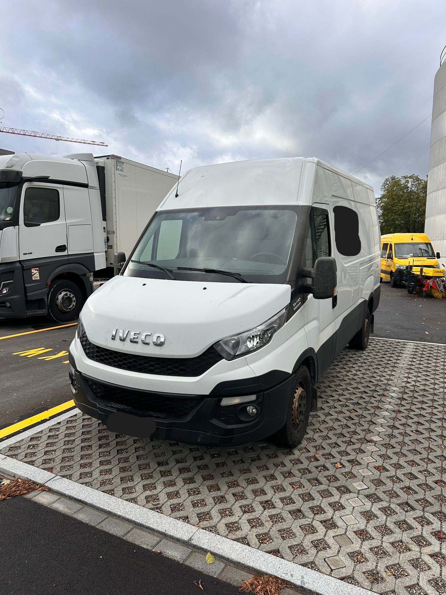IVECO 35 S 13 A8 V-image-0