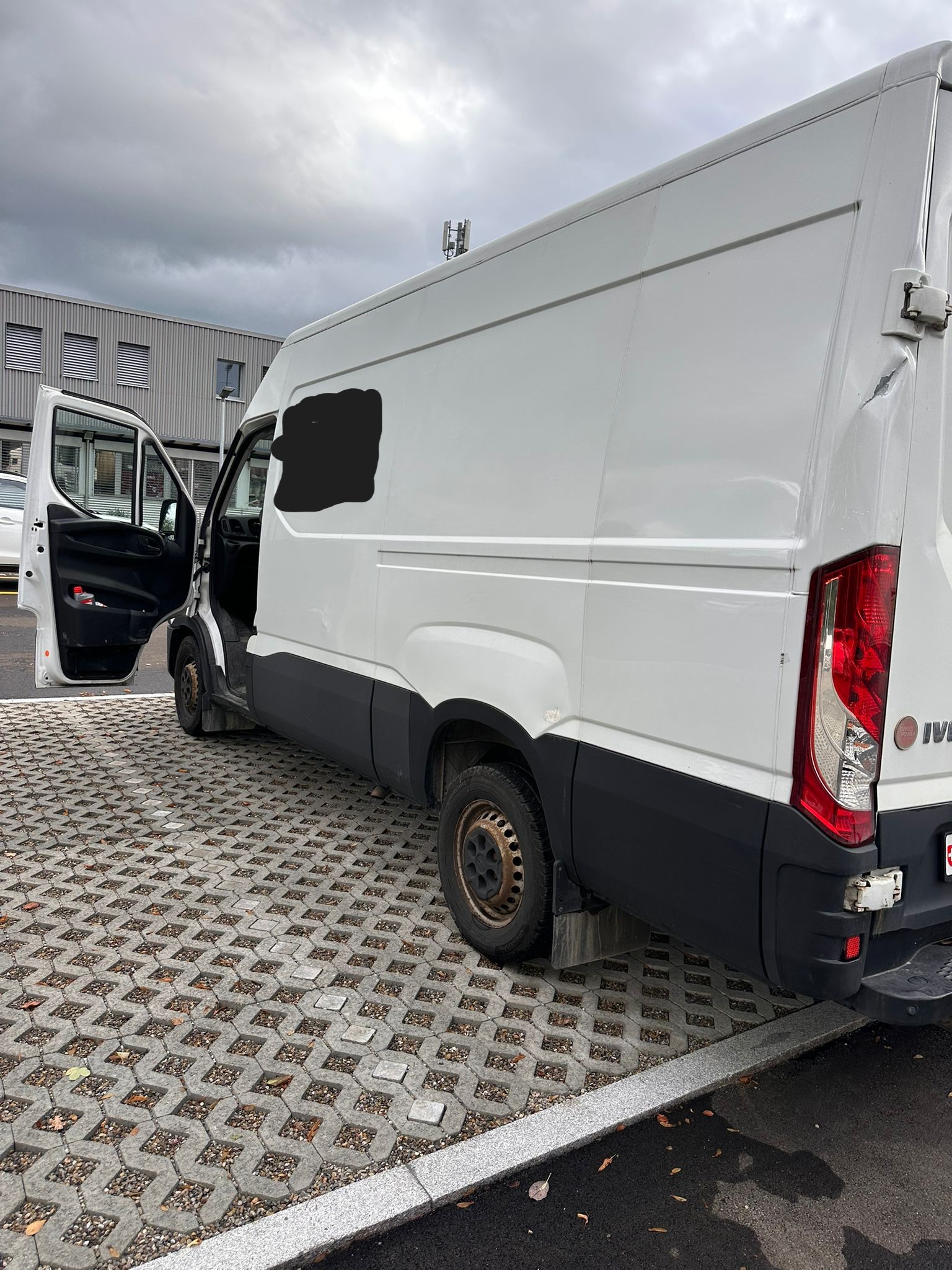 IVECO 35 S 13 A8 V-image-1