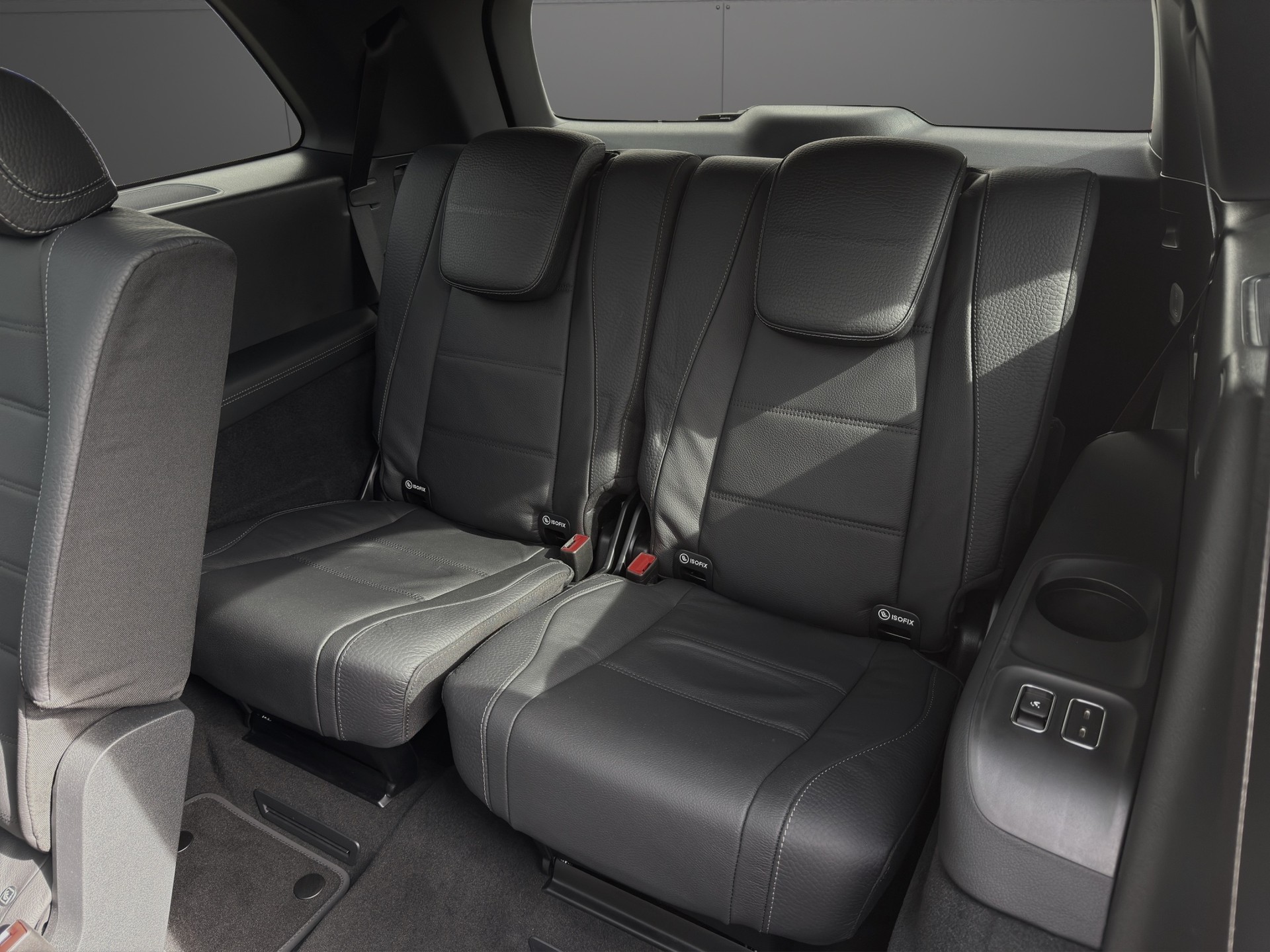 MERCEDES-BENZ GLS 450 d 4Matic 9G-Tronic AMG Line-image-9