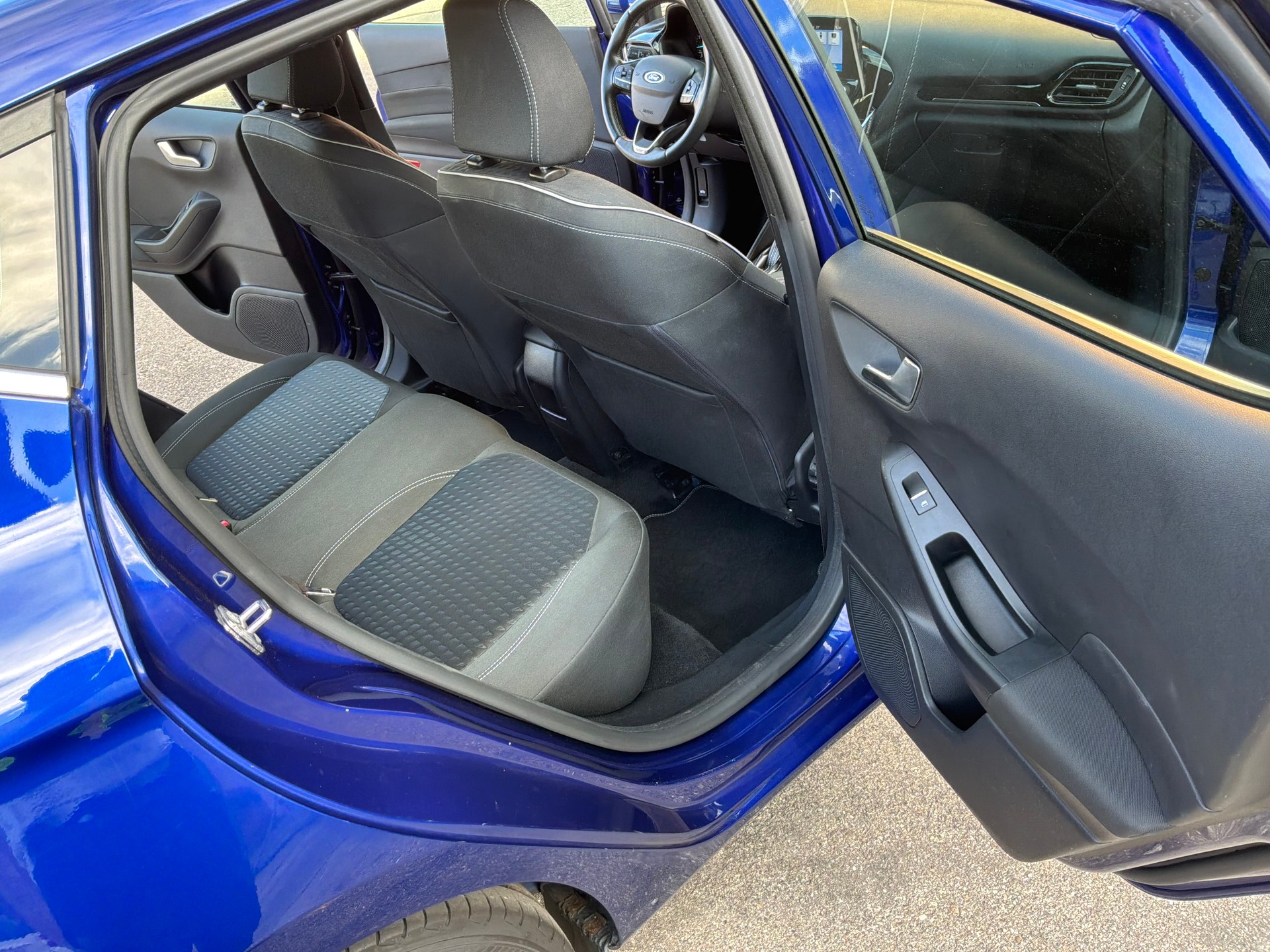FORD Fiesta 1.0 SCTi Automat Top Angebot-image-13