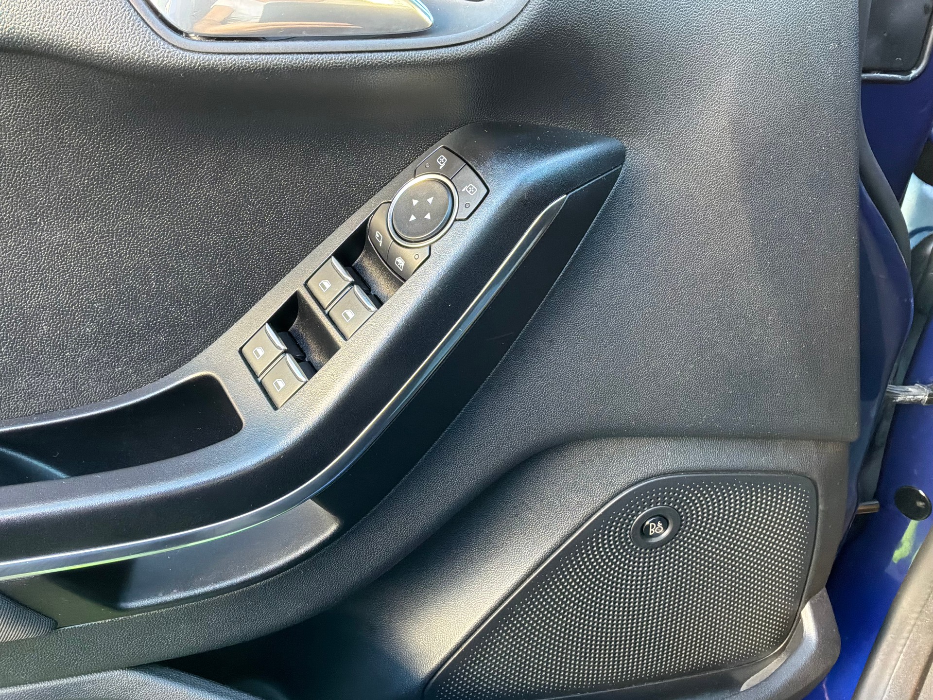 FORD Fiesta 1.0 SCTi Automat Top Angebot-image-11