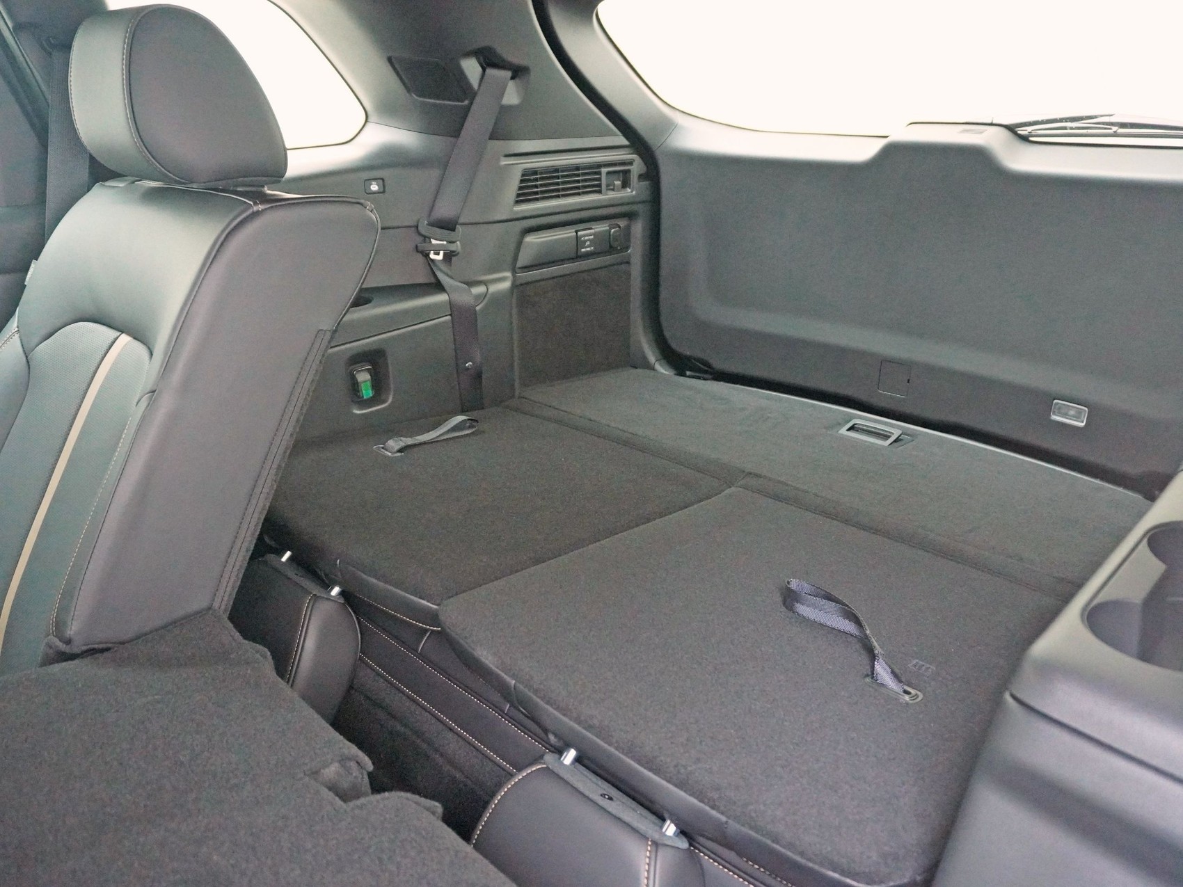 MAZDA CX-80 2.5 PHEV Homura Plus-image-26