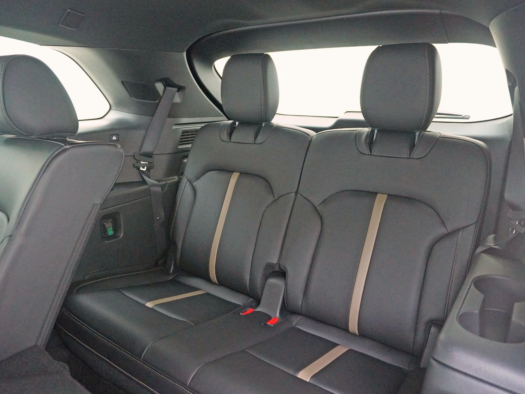 MAZDA CX-80 2.5 PHEV Homura Plus-image-24