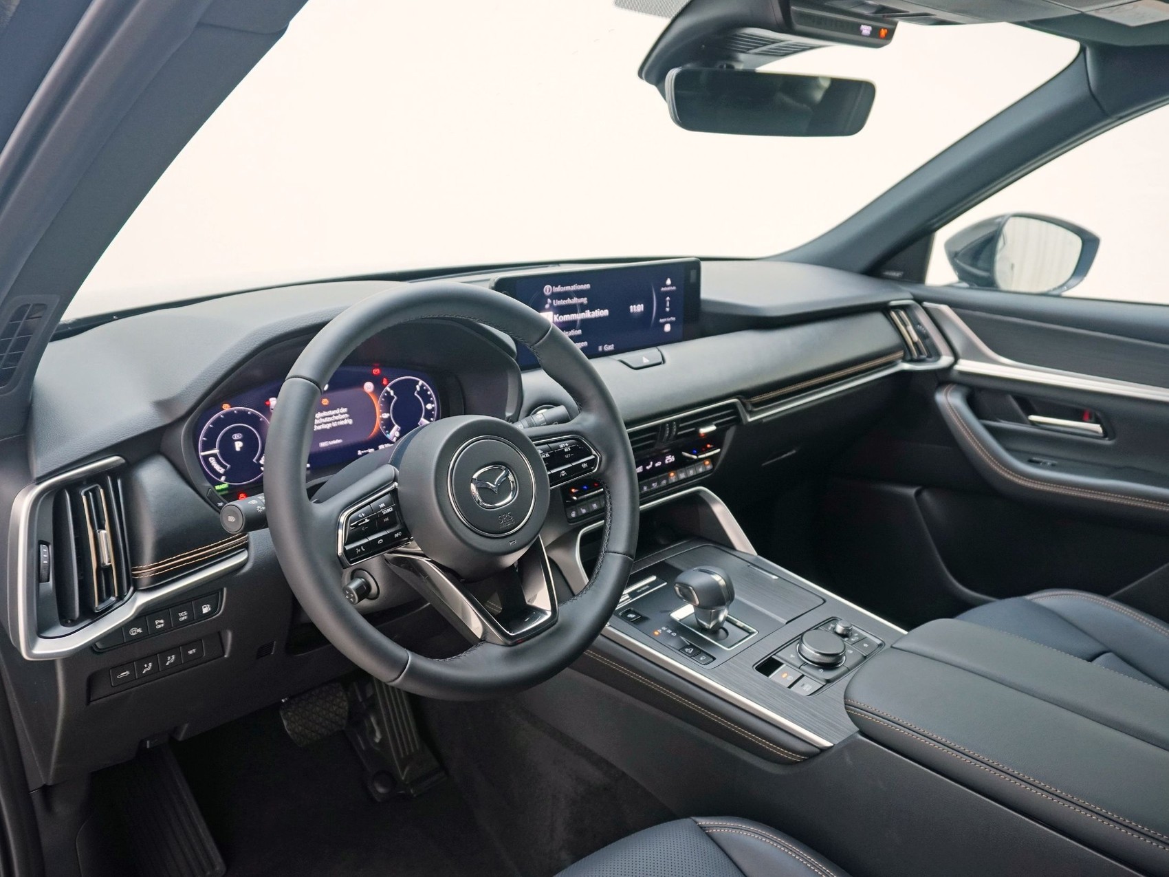 MAZDA CX-80 2.5 PHEV Homura Plus-image-8