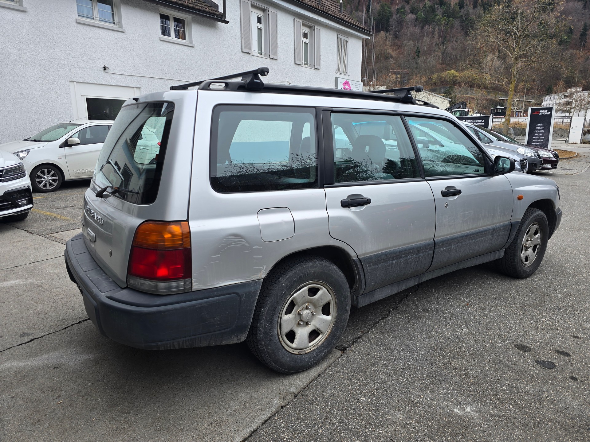 SUBARU Forester 2.0 A-image-3