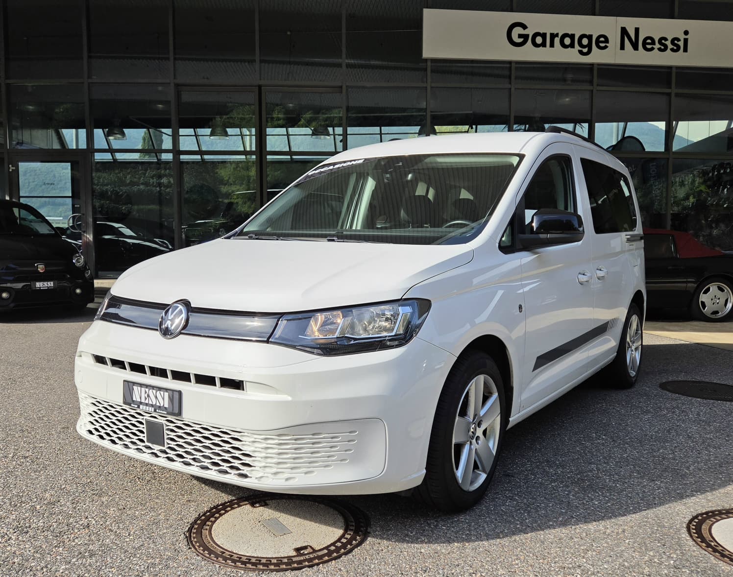 VW Caddy 1.5 TSI DSG-image-10