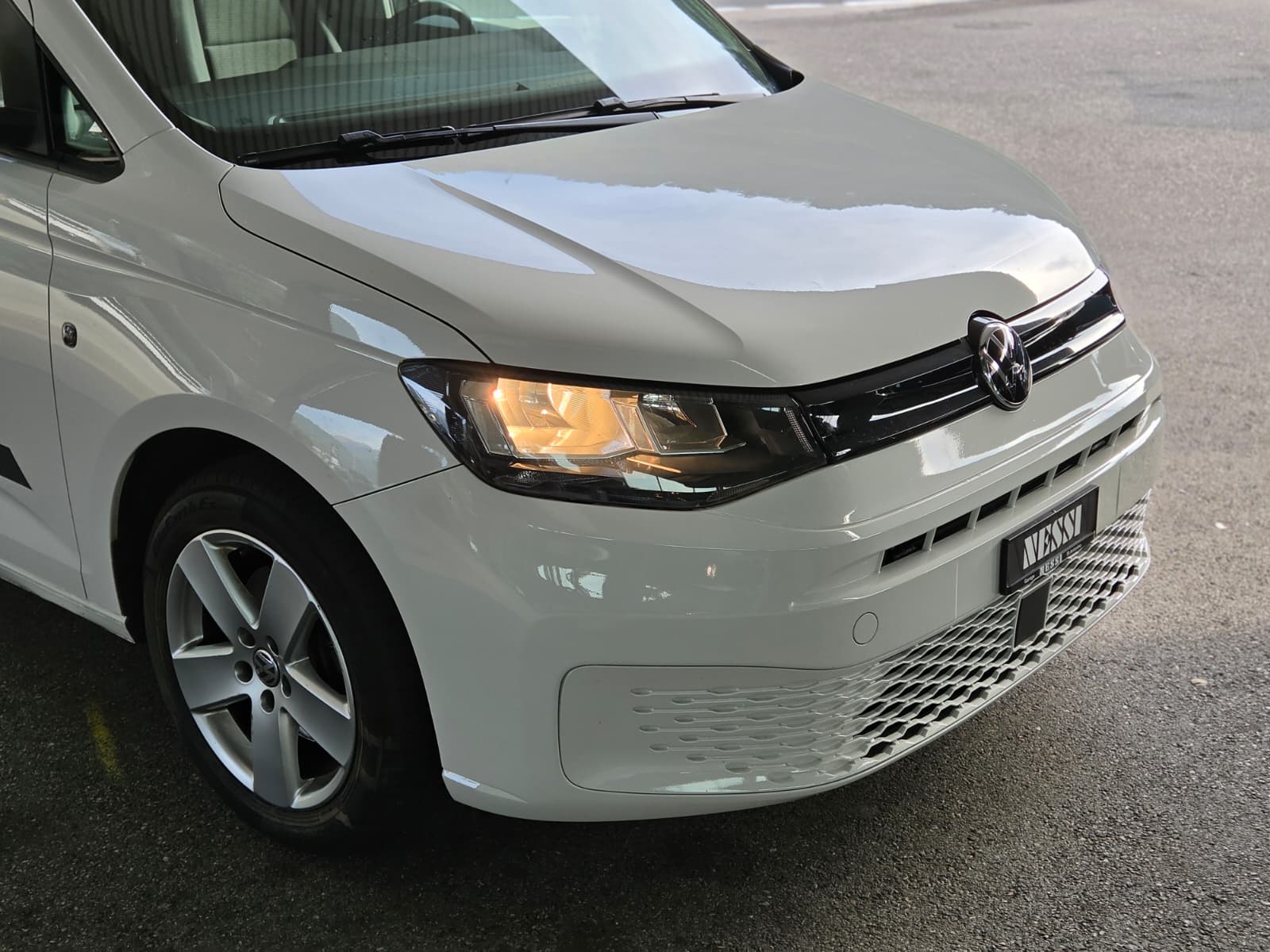 VW Caddy 1.5 TSI DSG-image-6