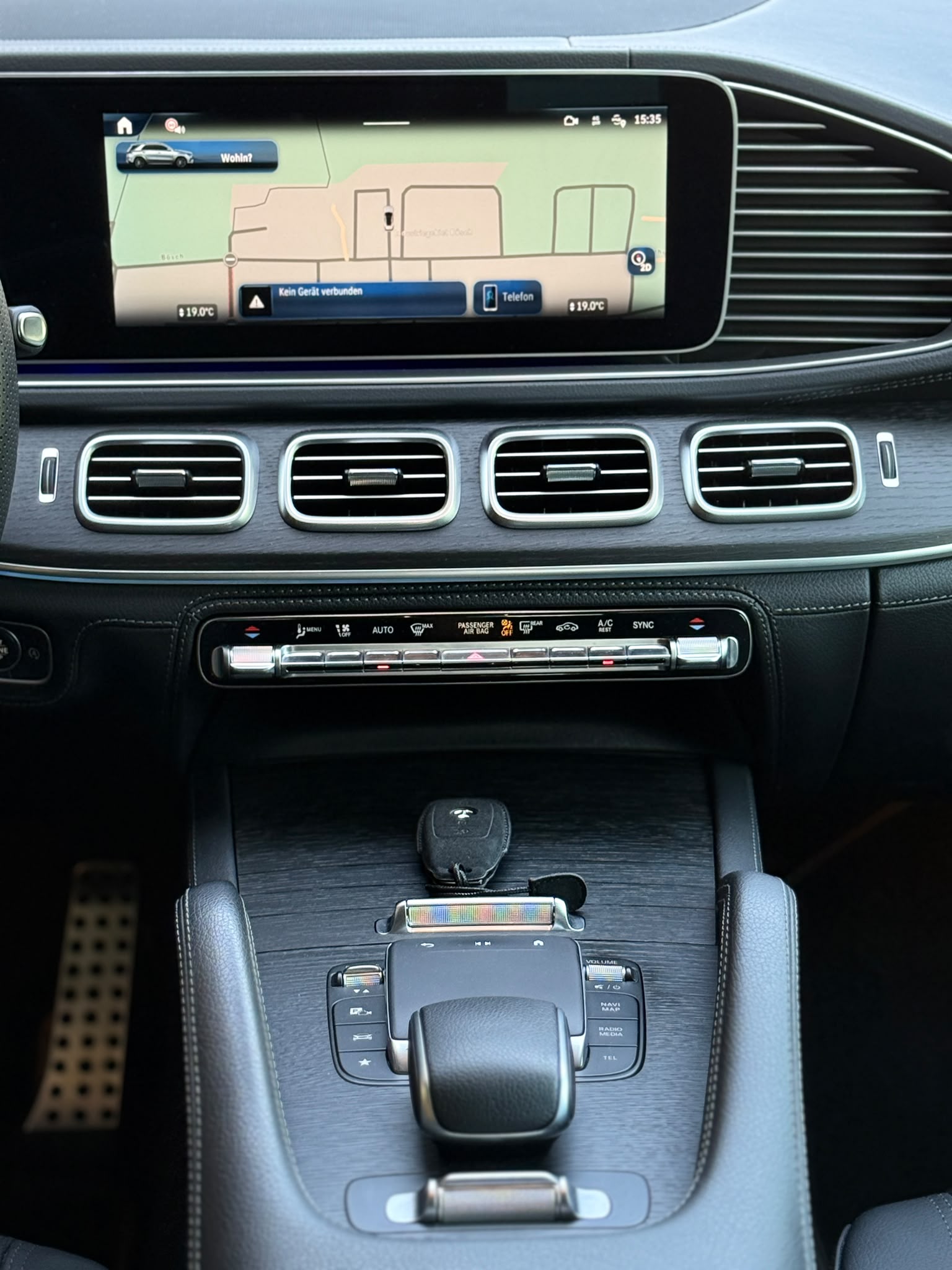 MERCEDES-BENZ GLE 450 d AMG Line 4matic-image-14