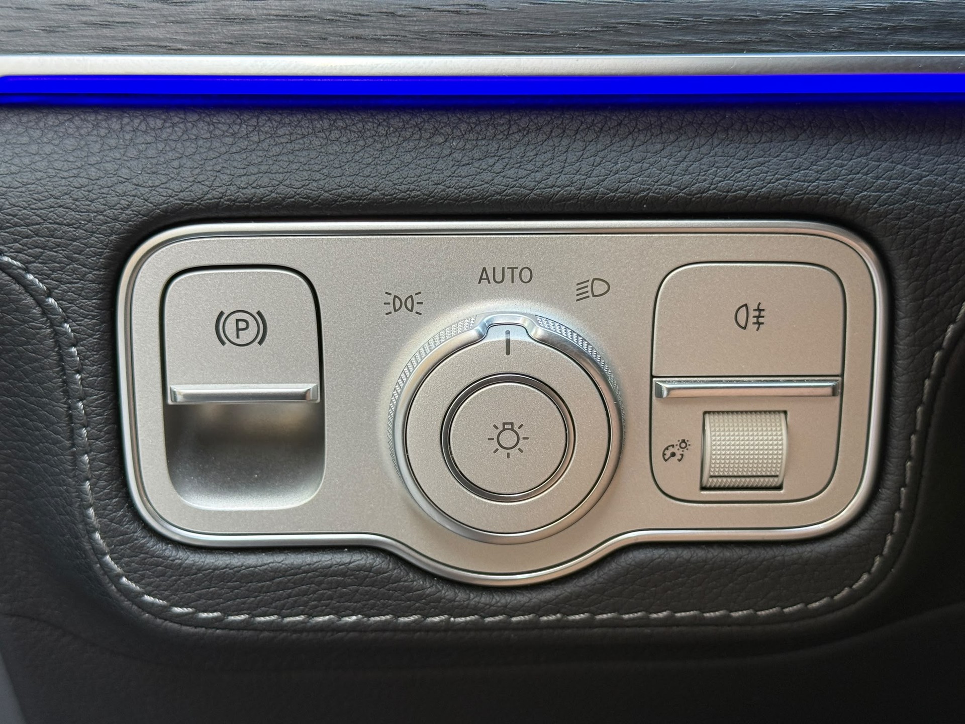 MERCEDES-BENZ GLE 450 d AMG Line 4matic-image-19