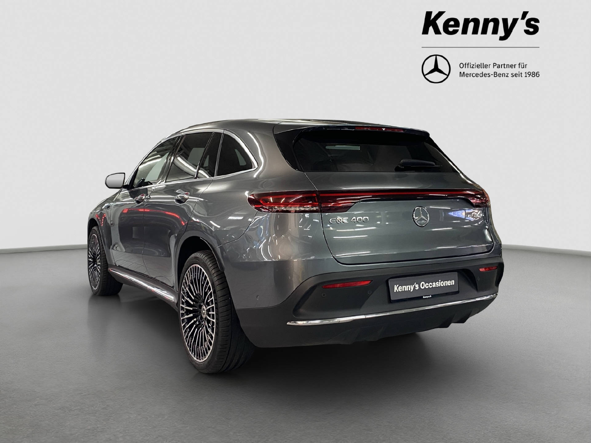 MERCEDES-BENZ EQC 400 AMG Line 4MATIC-image-4