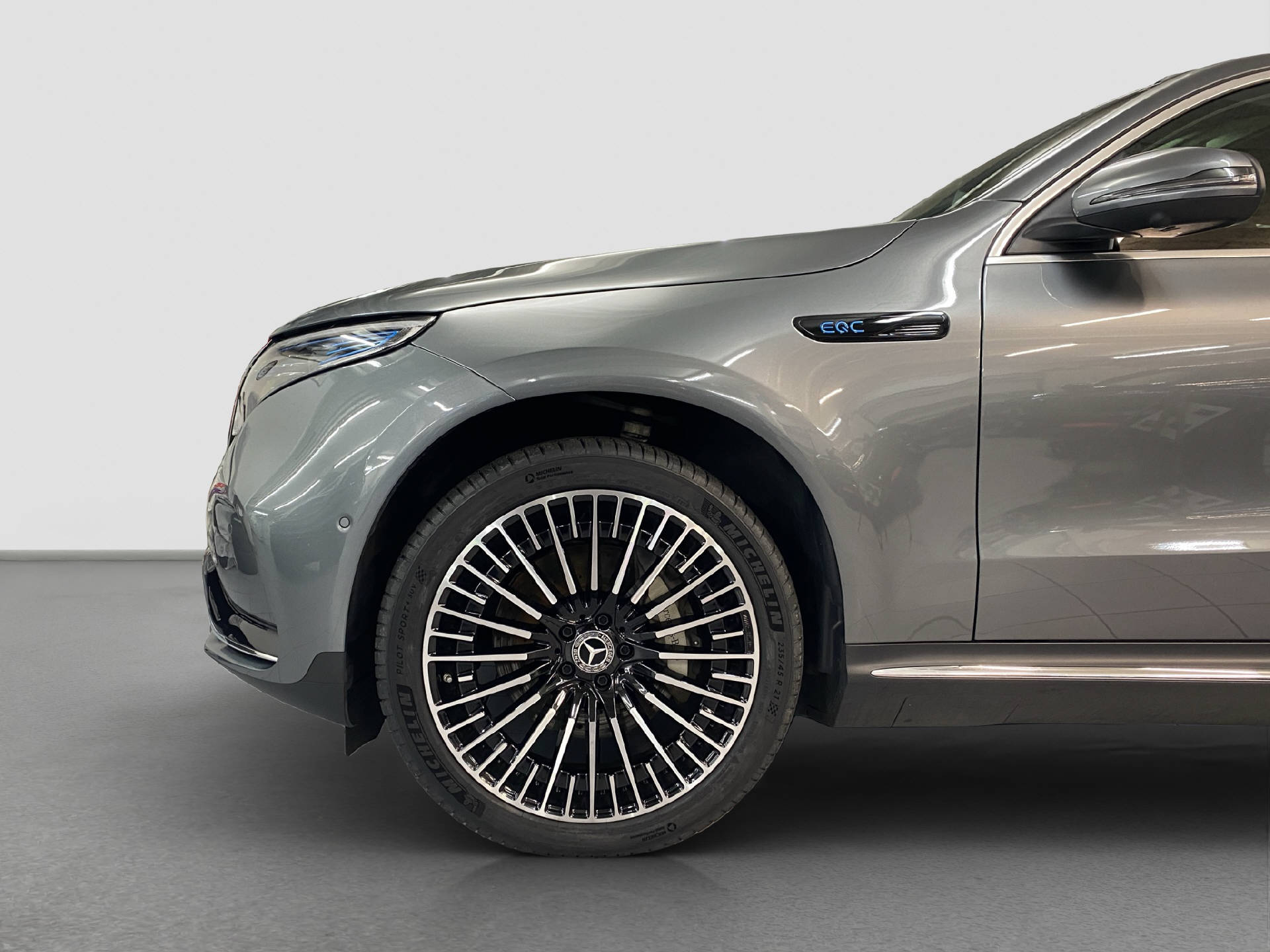 MERCEDES-BENZ EQC 400 AMG Line 4MATIC-image-6