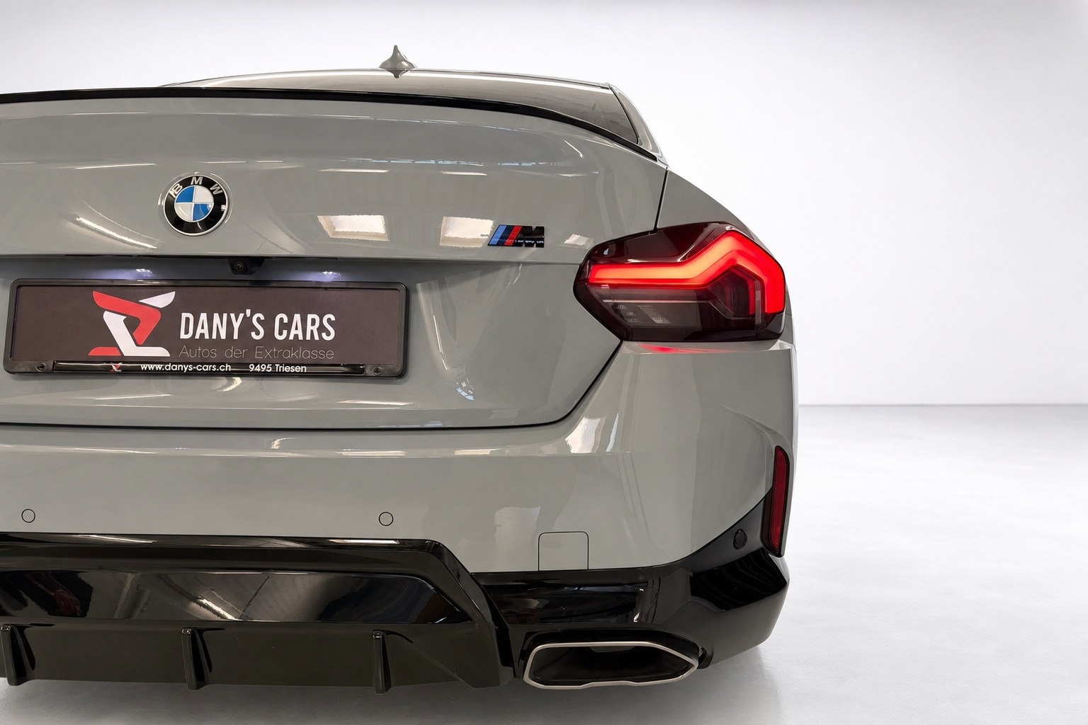 BMW M240i xDrive Steptronic M-Performance-image-11