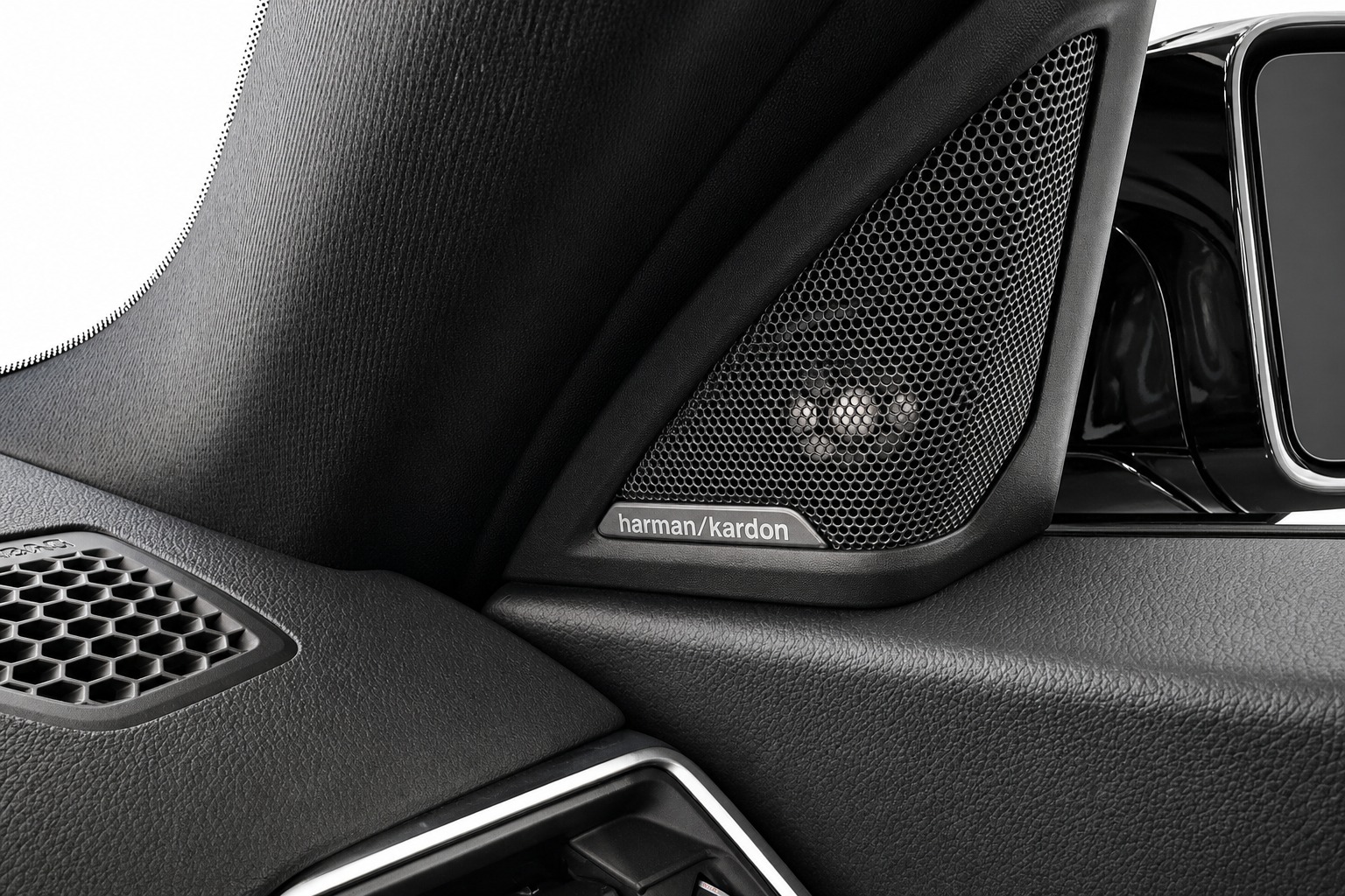 BMW M240i xDrive Steptronic M-Performance-image-29