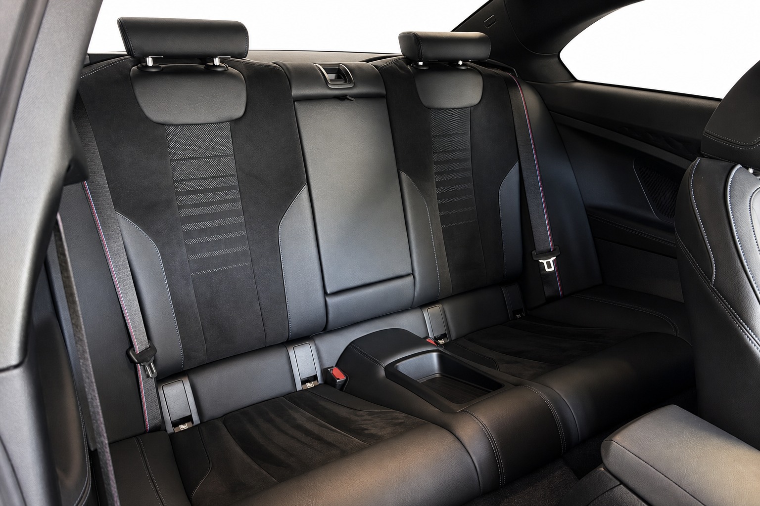 BMW M240i xDrive Steptronic M-Performance-image-27