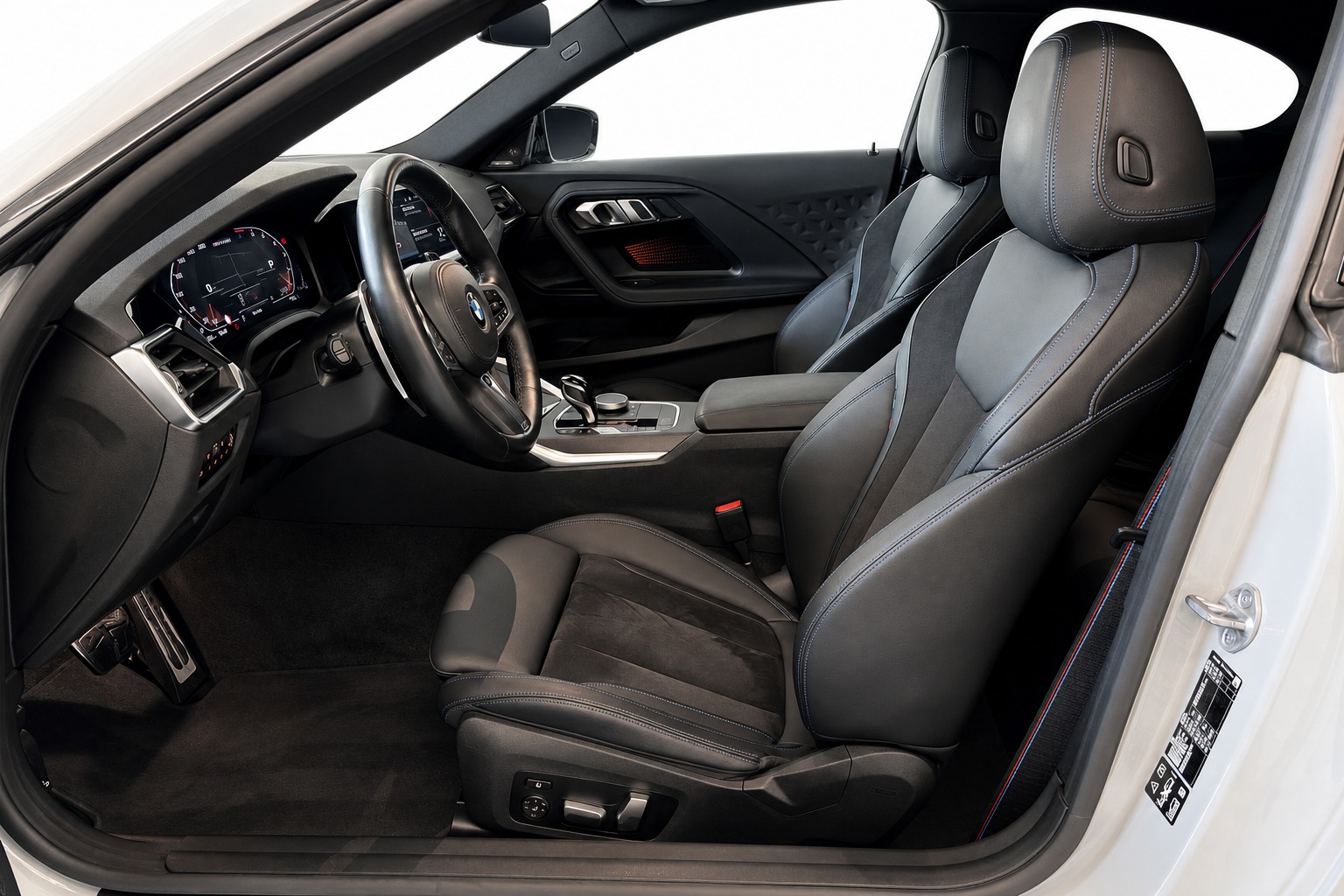 BMW M240i xDrive Steptronic M-Performance-image-14