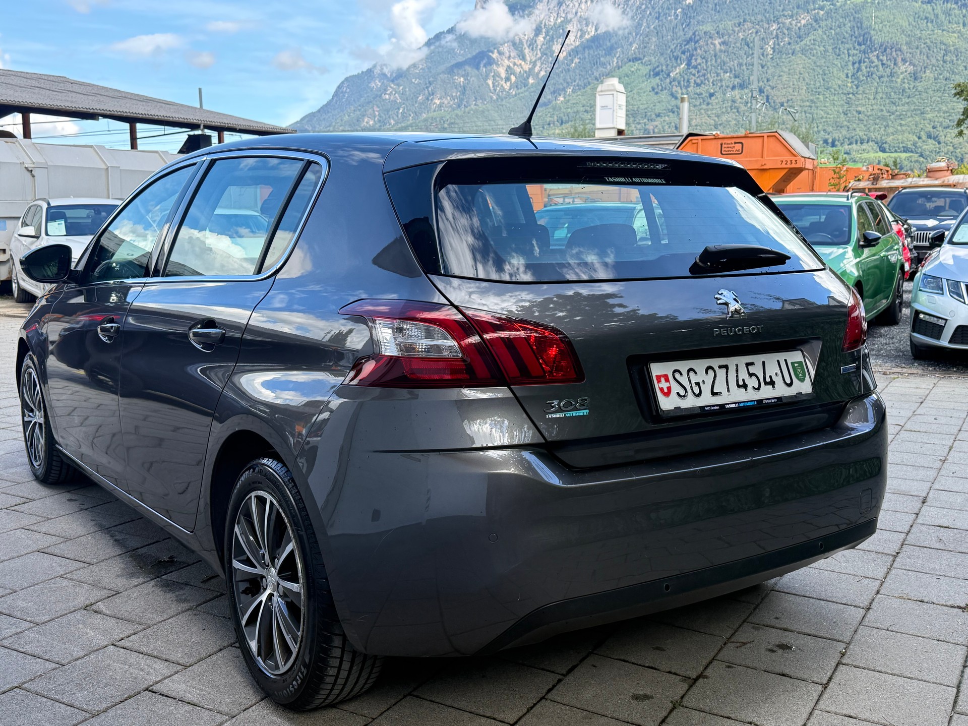 PEUGEOT 308 1.2 THP Allure Automatic-image-5