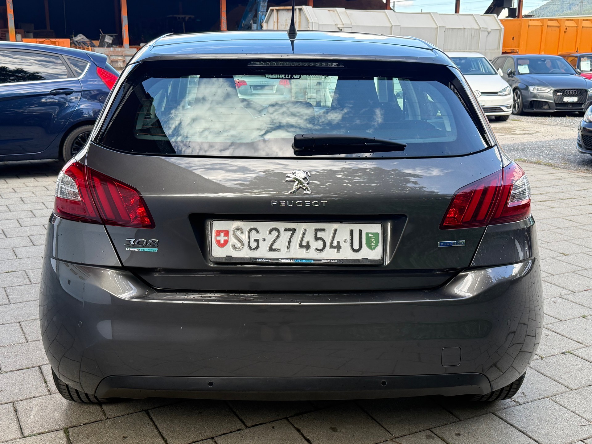 PEUGEOT 308 1.2 THP Allure Automatic-image-6