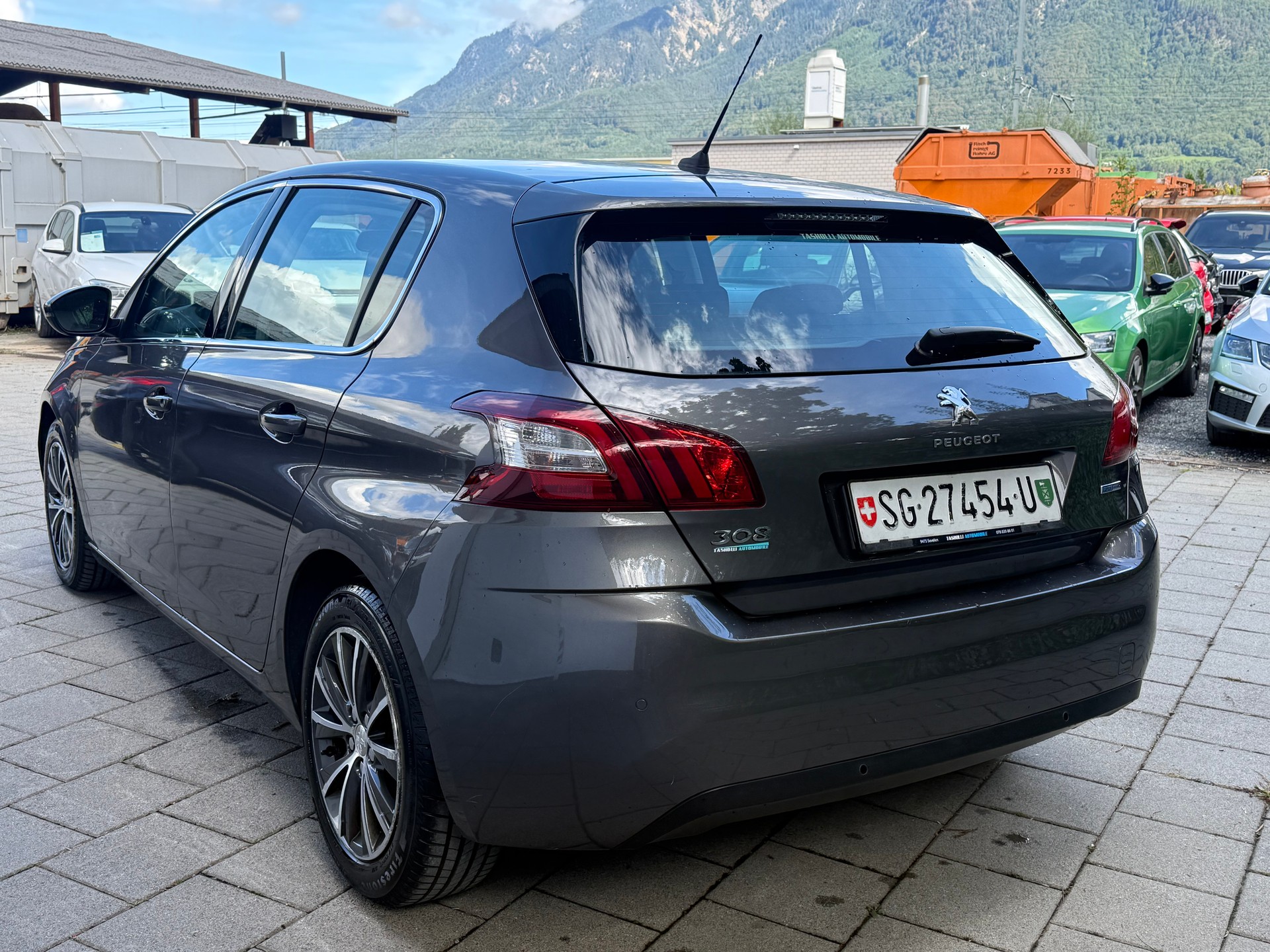 PEUGEOT 308 1.2 THP Allure Automatic-image-4