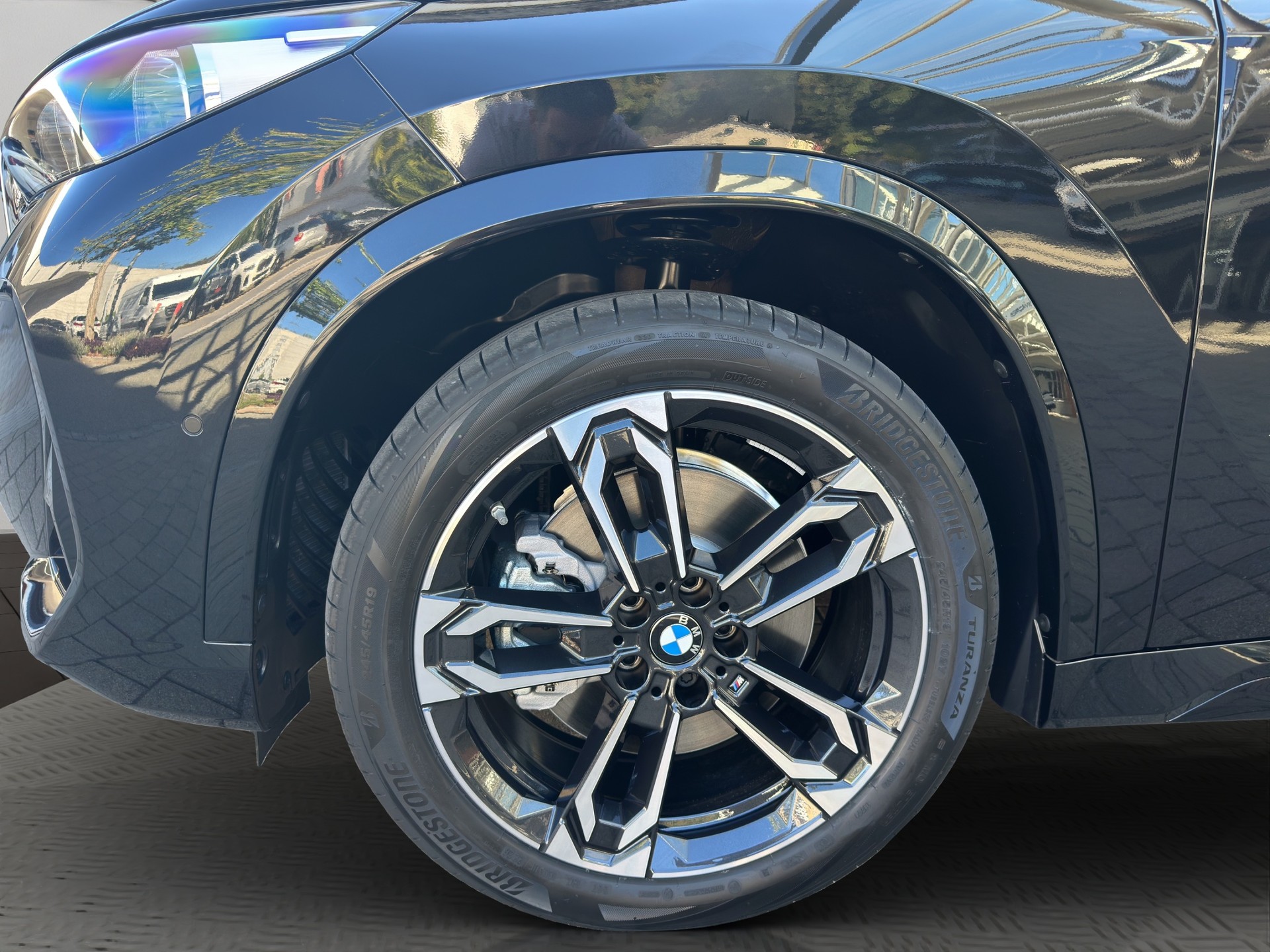 BMW X1 xDrive 23i 48V M Sport-image-8