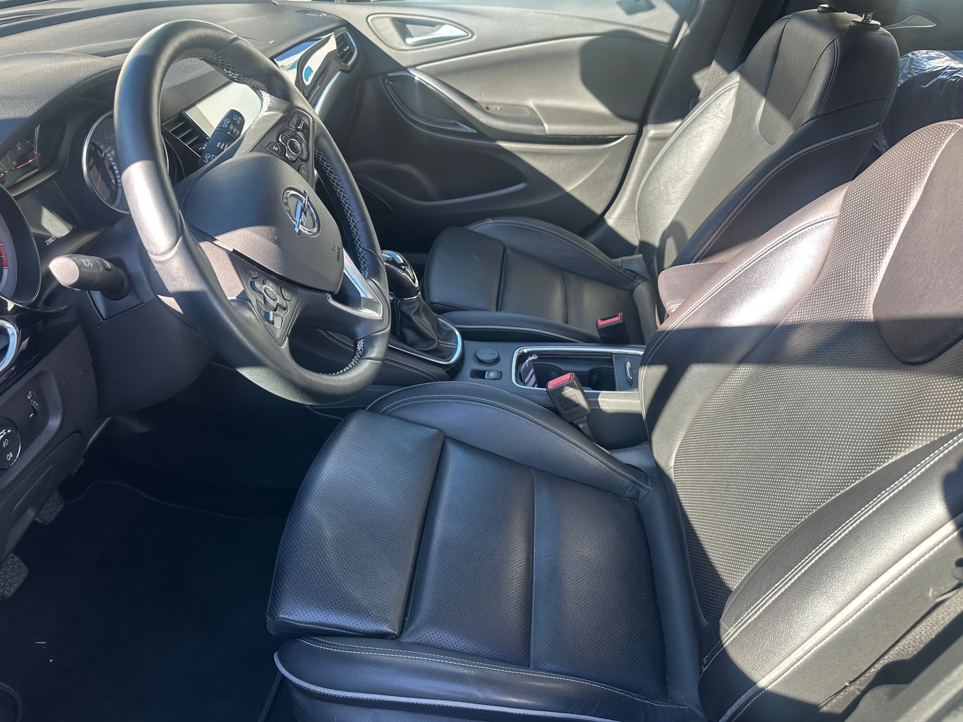 OPEL Astra 1.4i Turbo Excellence-image-8