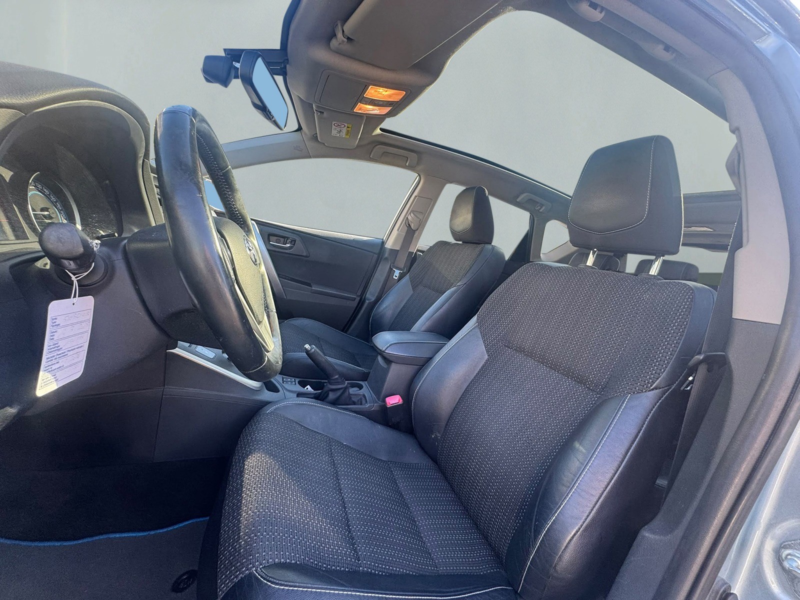 TOYOTA Auris 1.8 16V HSD Linea Sol-image-8