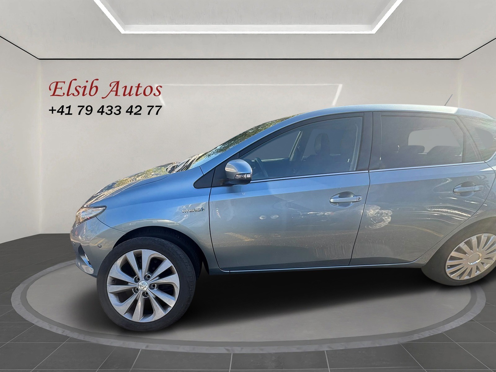 TOYOTA Auris 1.8 16V HSD Linea Sol-image-3