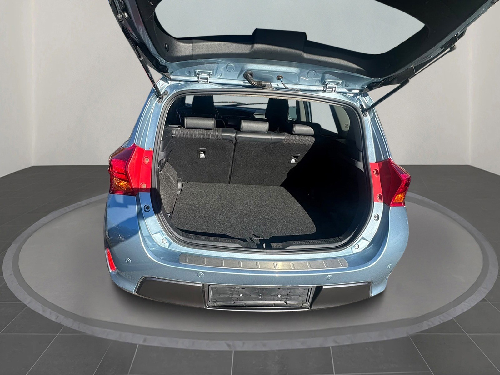TOYOTA Auris 1.8 16V HSD Linea Sol-image-5