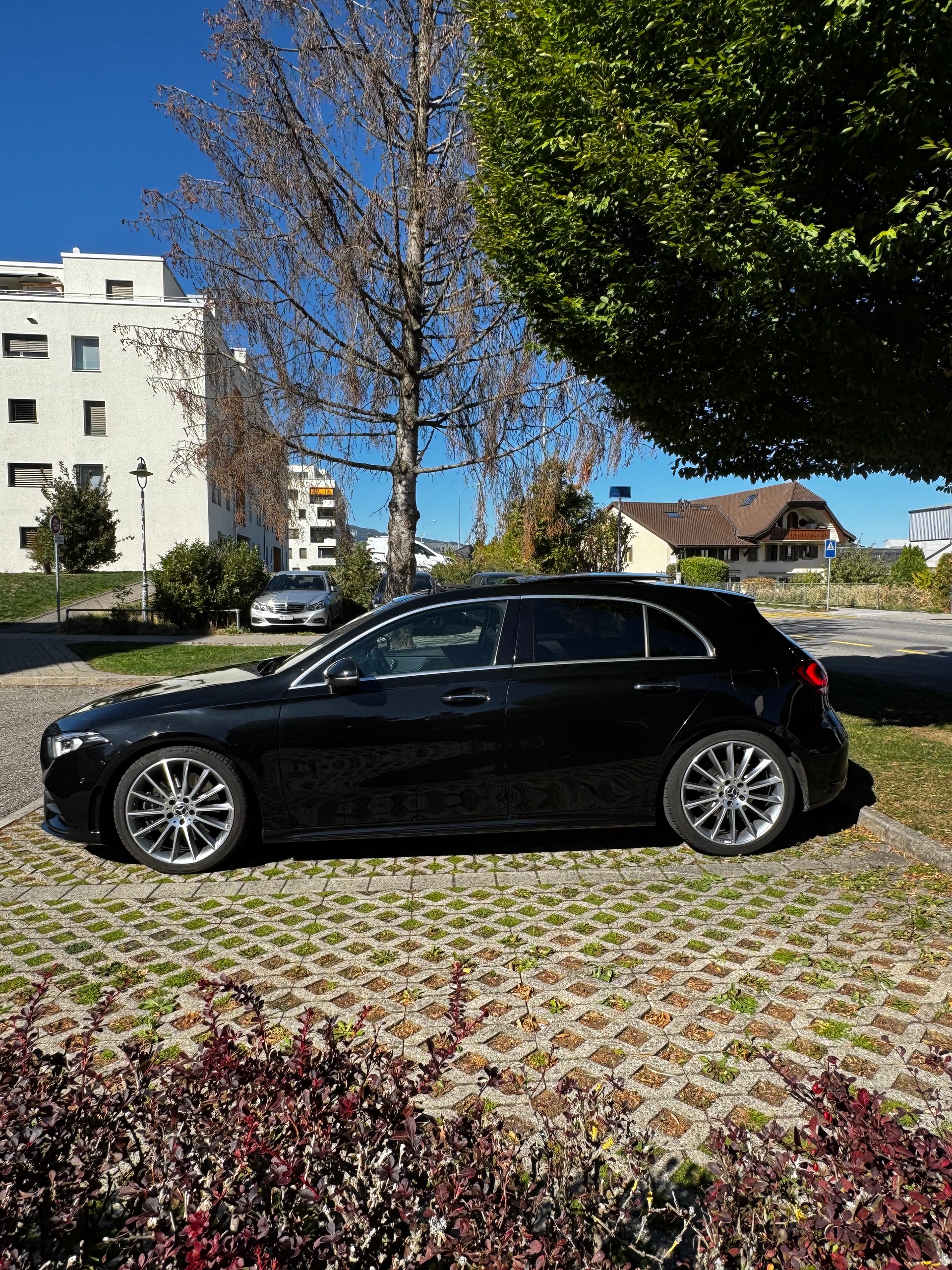 MERCEDES-BENZ A 250 AMG Line 4m-image-1