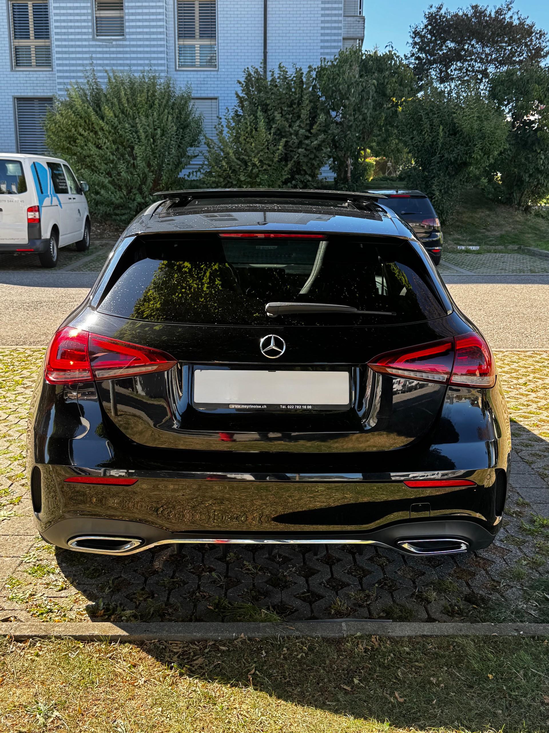 MERCEDES-BENZ A 250 AMG Line 4m-image-3
