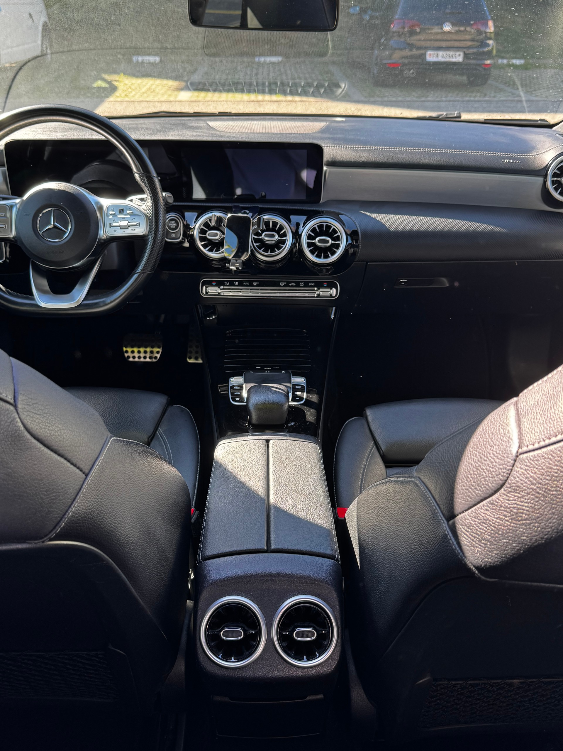 MERCEDES-BENZ A 250 AMG Line 4m-image-4