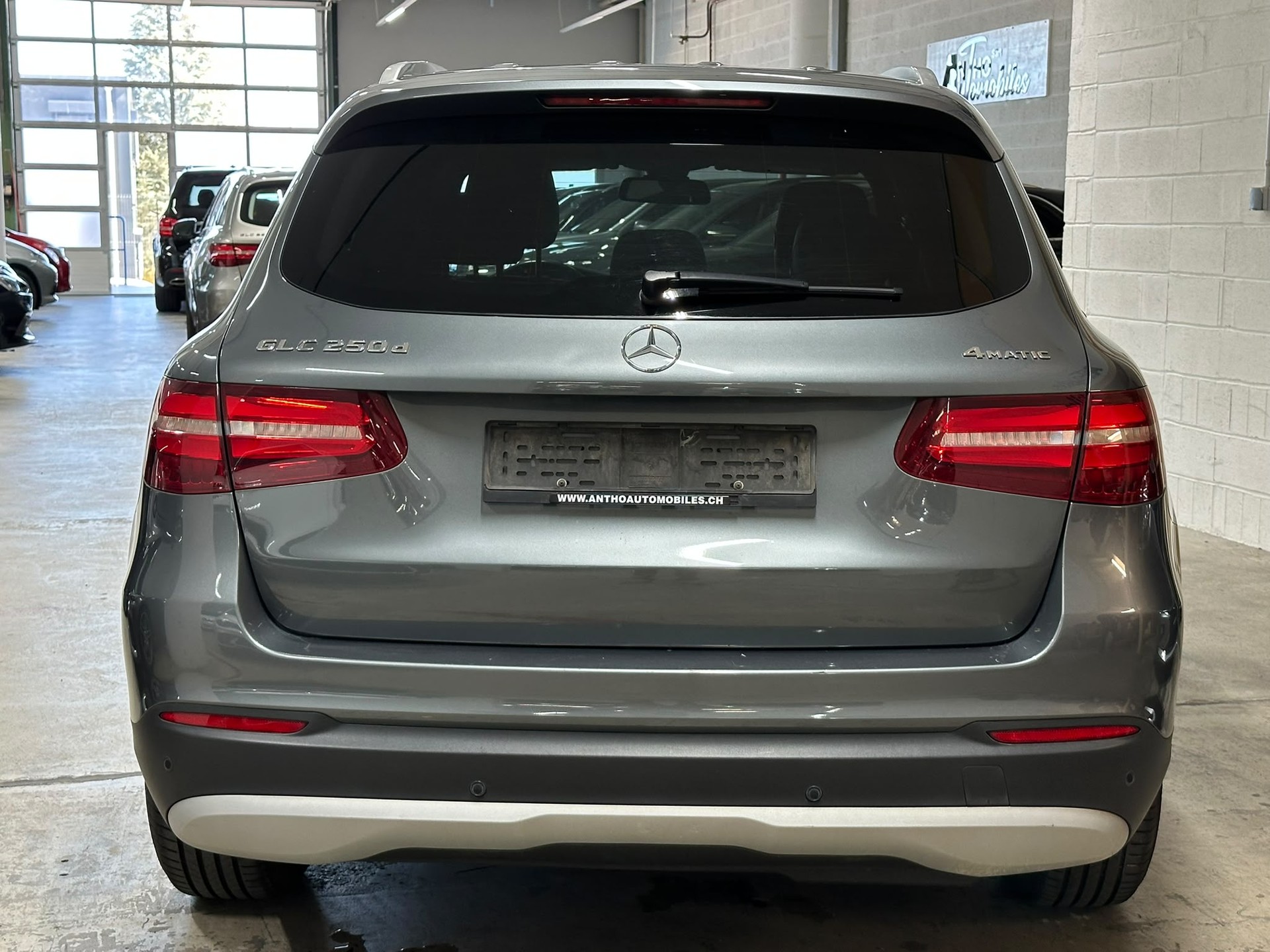 MERCEDES-BENZ GLC 250 d Exclusive 4Matic 9G-Tronic-image-4