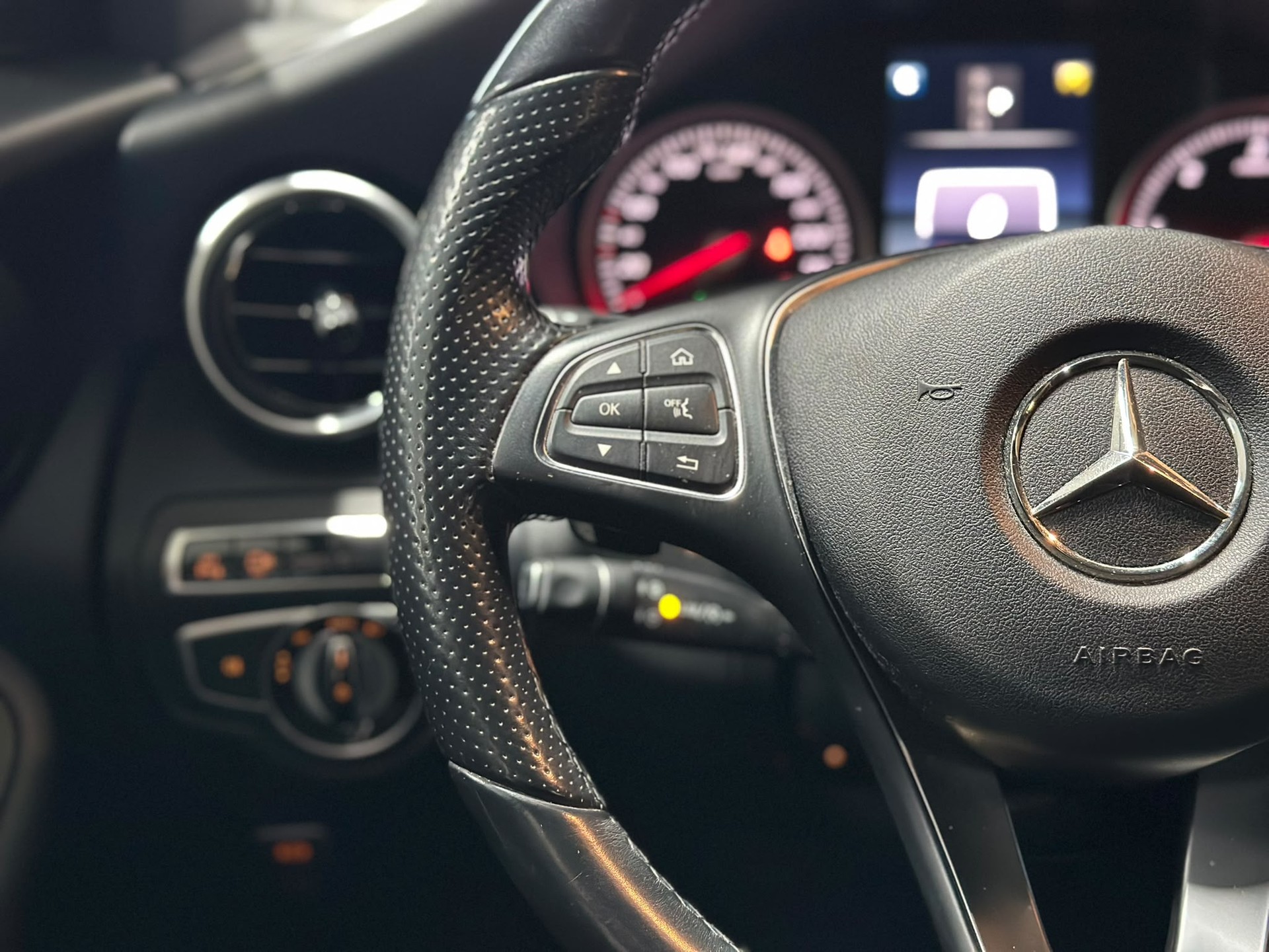MERCEDES-BENZ GLC 250 d Exclusive 4Matic 9G-Tronic-image-15