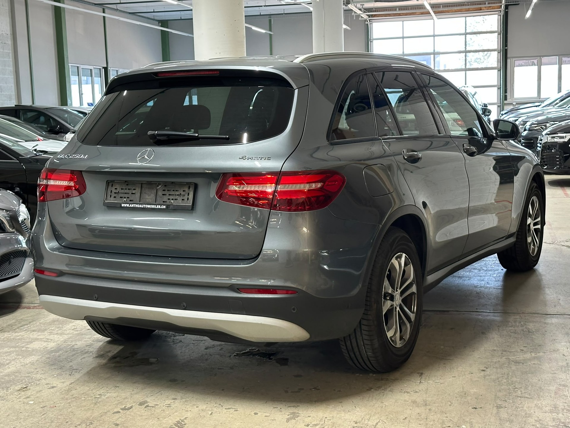 MERCEDES-BENZ GLC 250 d Exclusive 4Matic 9G-Tronic-image-5