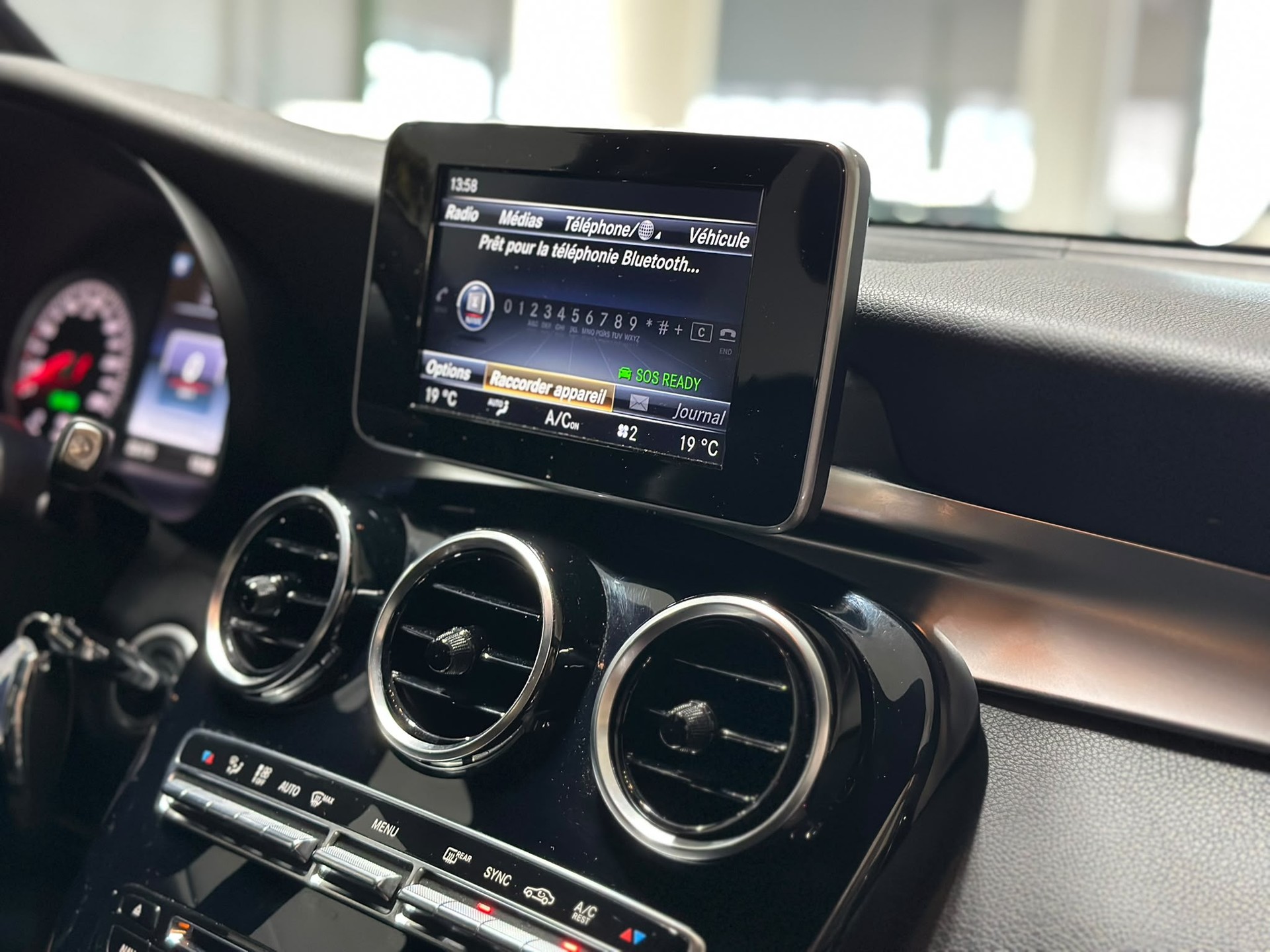 MERCEDES-BENZ GLC 250 d Exclusive 4Matic 9G-Tronic-image-14