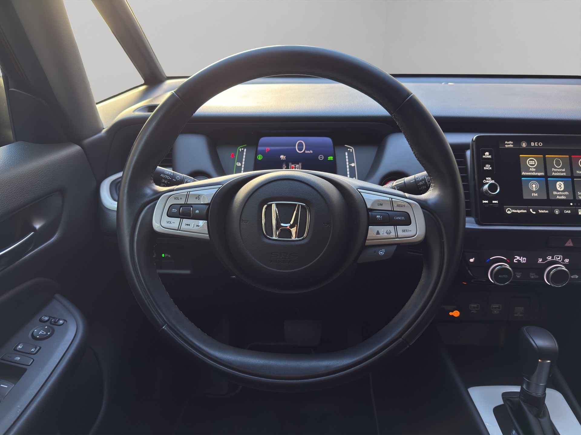 HONDA Jazz 1.5 i-MMD Executive-image-5