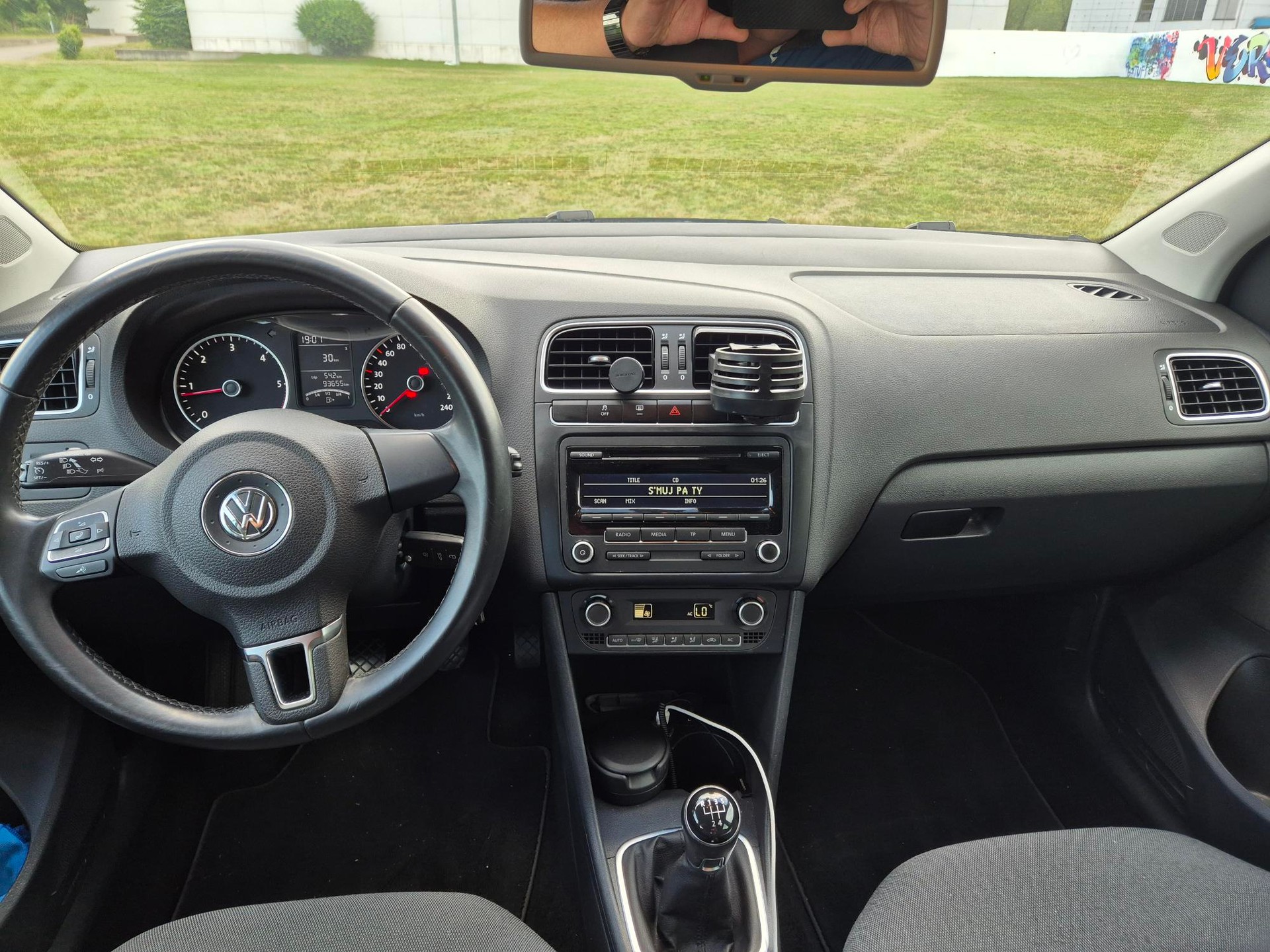 VW 1.6 TDI 105 Design-image-3