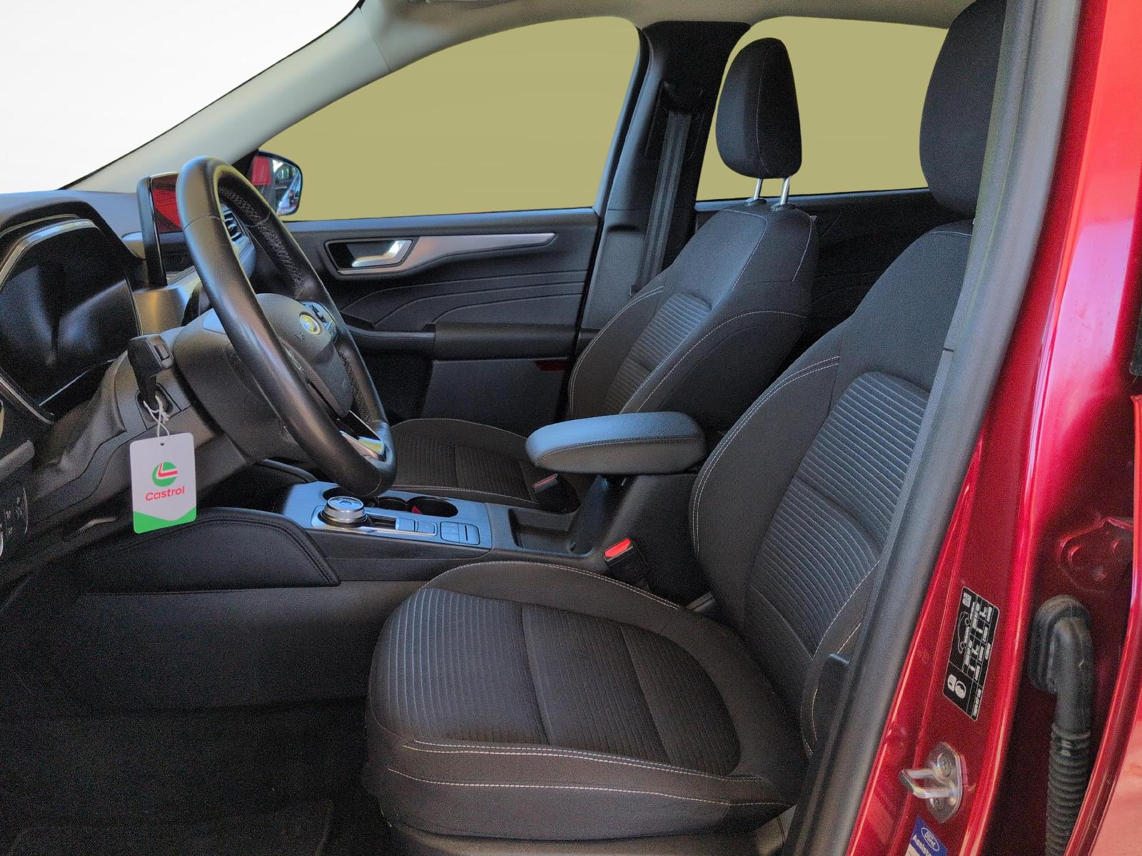 FORD Kuga 2.5 Hybrid Titanium 4x4-image-6