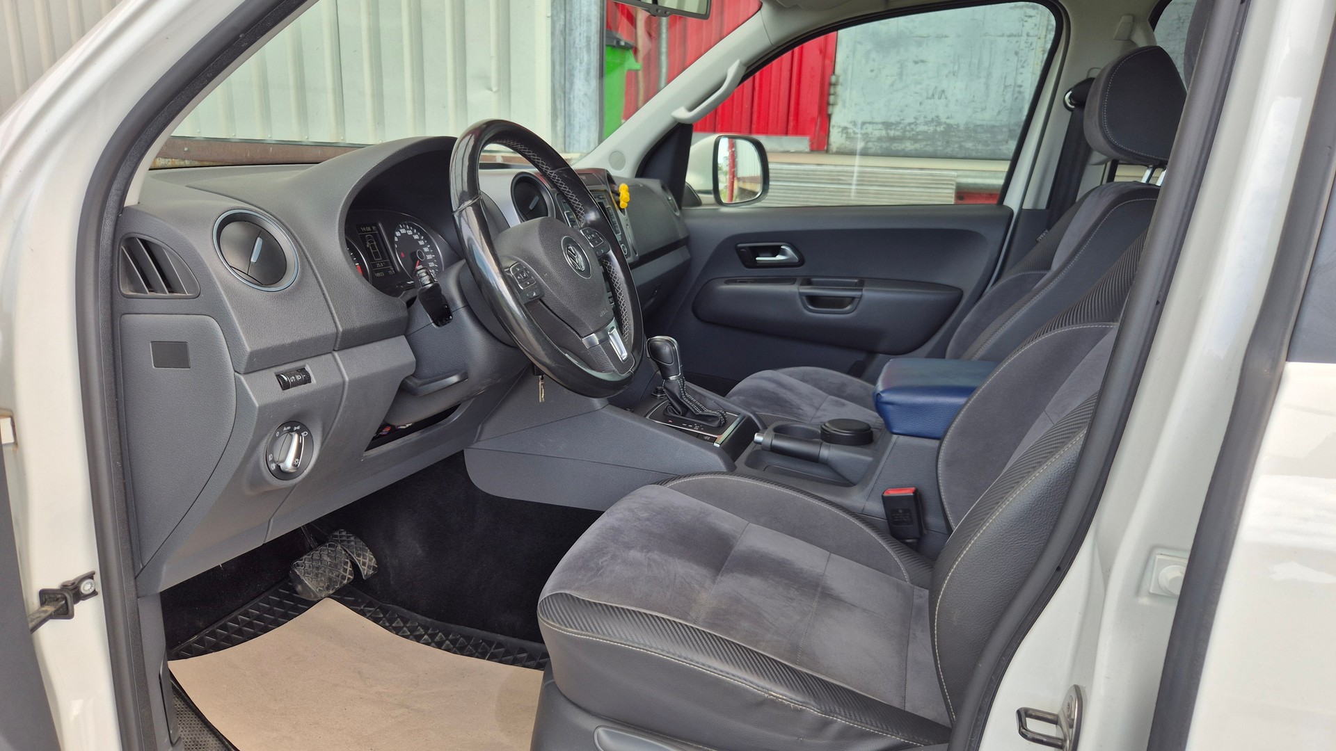 VW Amarok 2.0 BiTDI Highline 4Motion permanent A-image-7