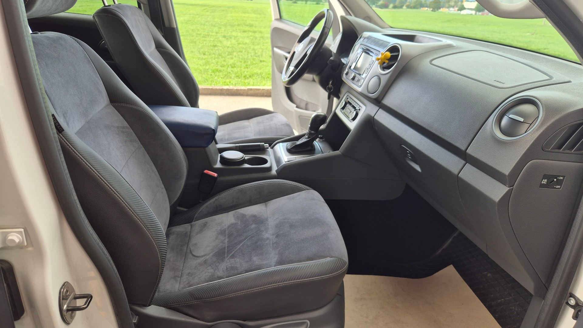 VW Amarok 2.0 BiTDI Highline 4Motion permanent A-image-11