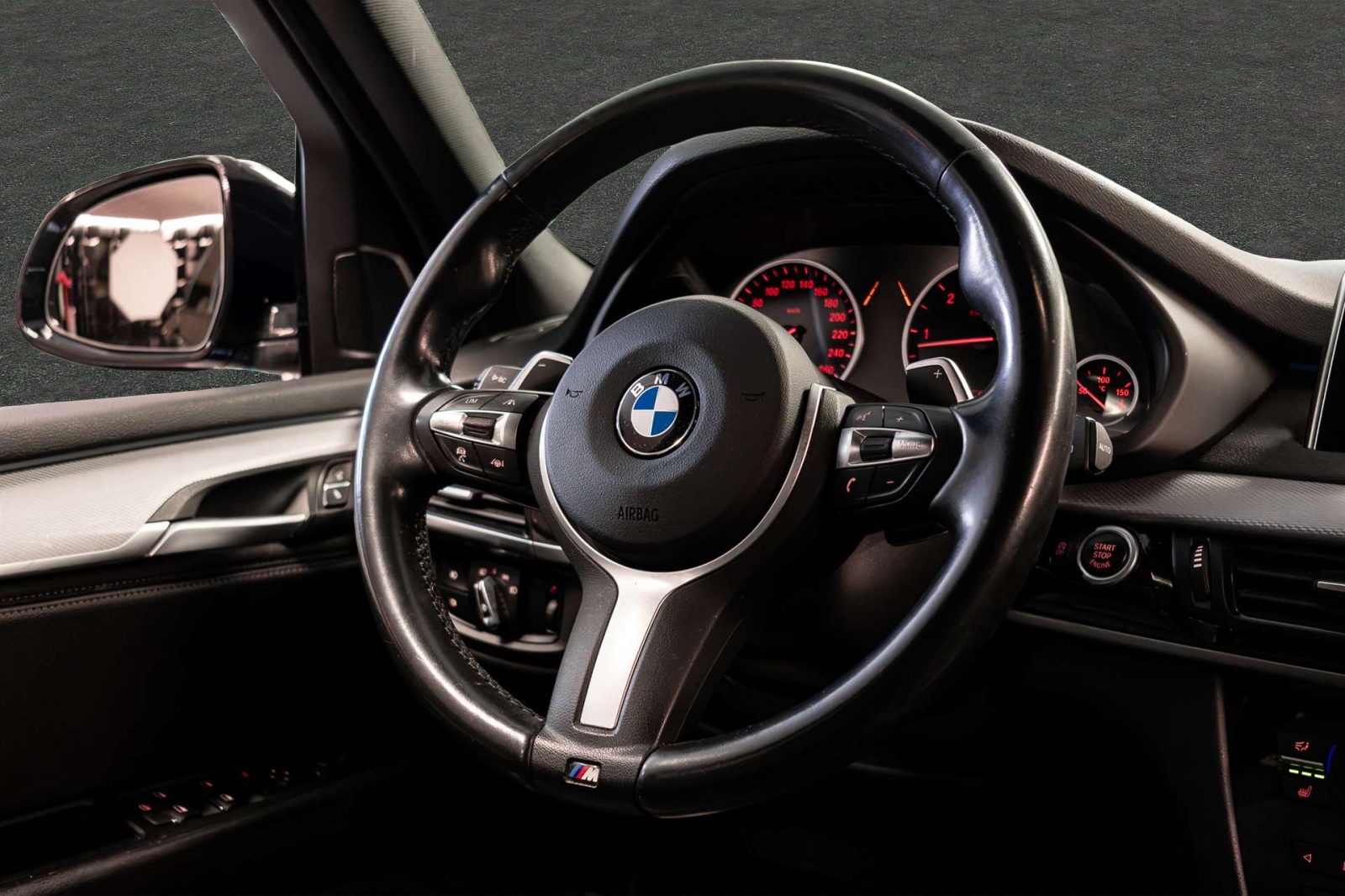BMW X5 30d M Sport xDrive SAG / CH-Fz-Gratis Service/Pano-AHK-ACC-Totwinkel-Harman Kardon-Top Zustand-image-9