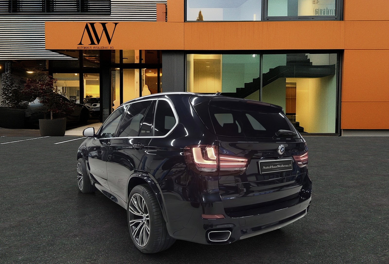 BMW X5 30d M Sport xDrive SAG / CH-Fz-Gratis Service/Pano-AHK-ACC-Totwinkel-Harman Kardon-Top Zustand-showroom-element-3
