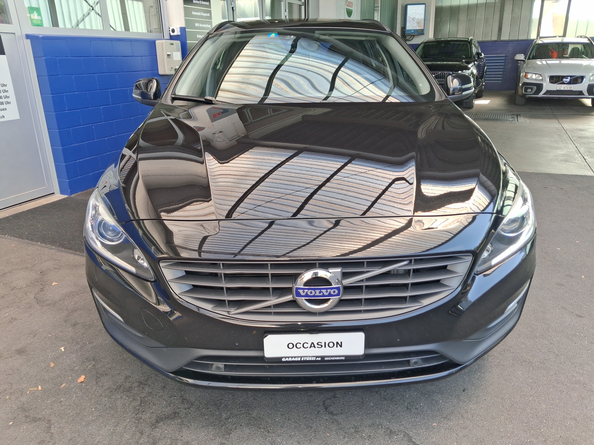 VOLVO V60 D3 Kinetic-image-5