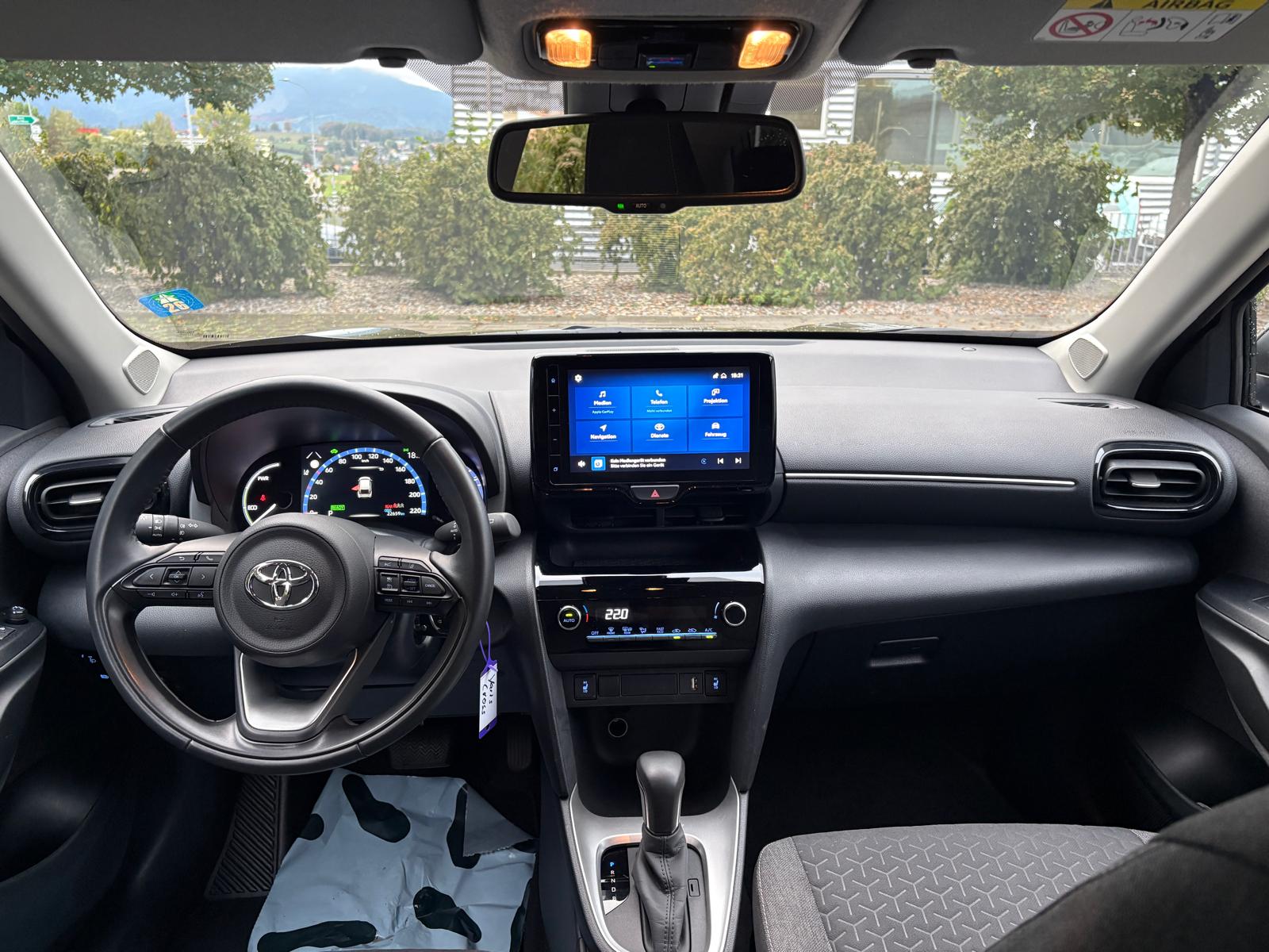 TOYOTA Yaris Cross 1.5 Comfort e-CVT-image-6